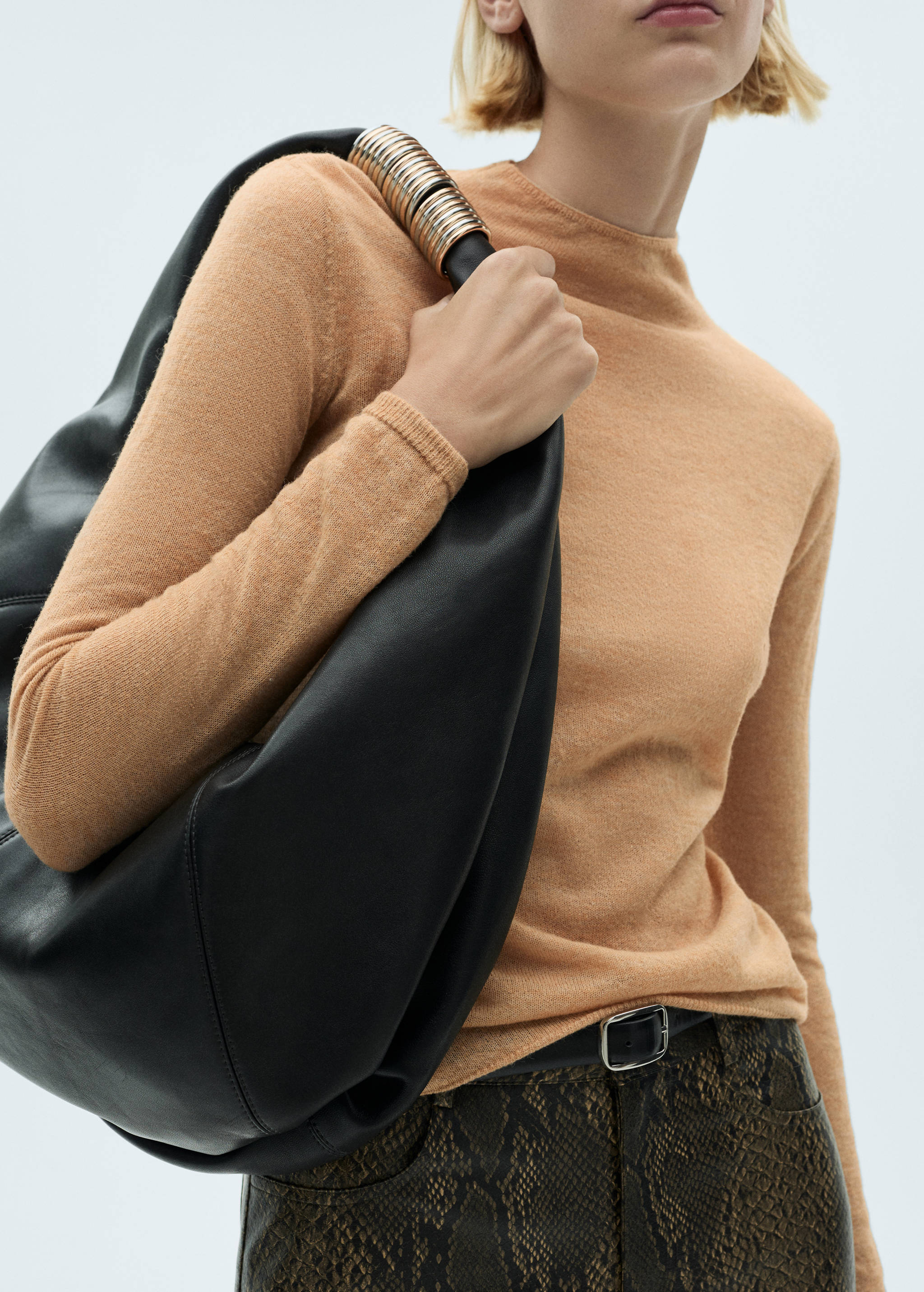 Fine-knit sweater with perkins neck - Details of the article 6