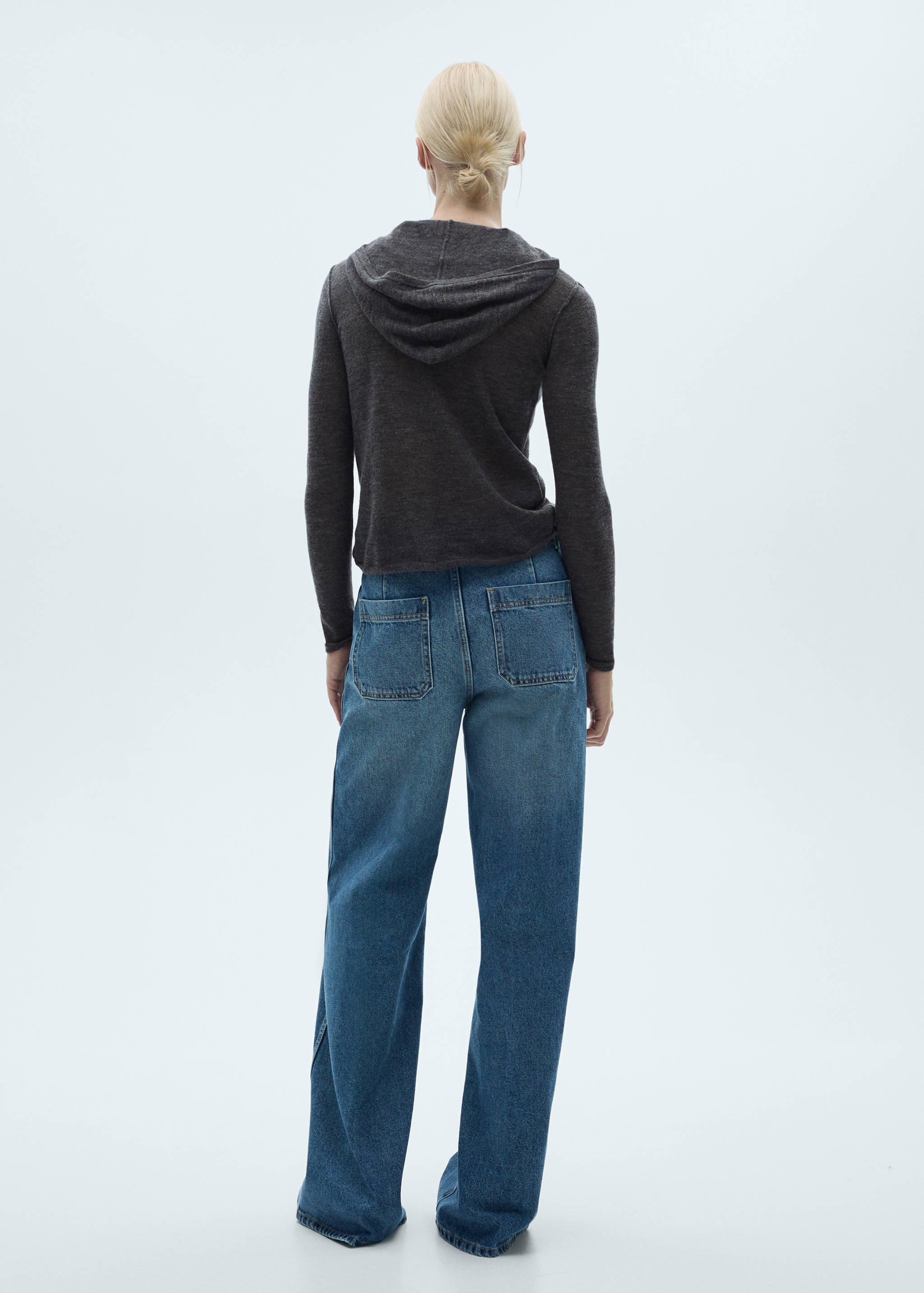 Трикотажный джемпер с капюшоном - Обратная сторона изделия