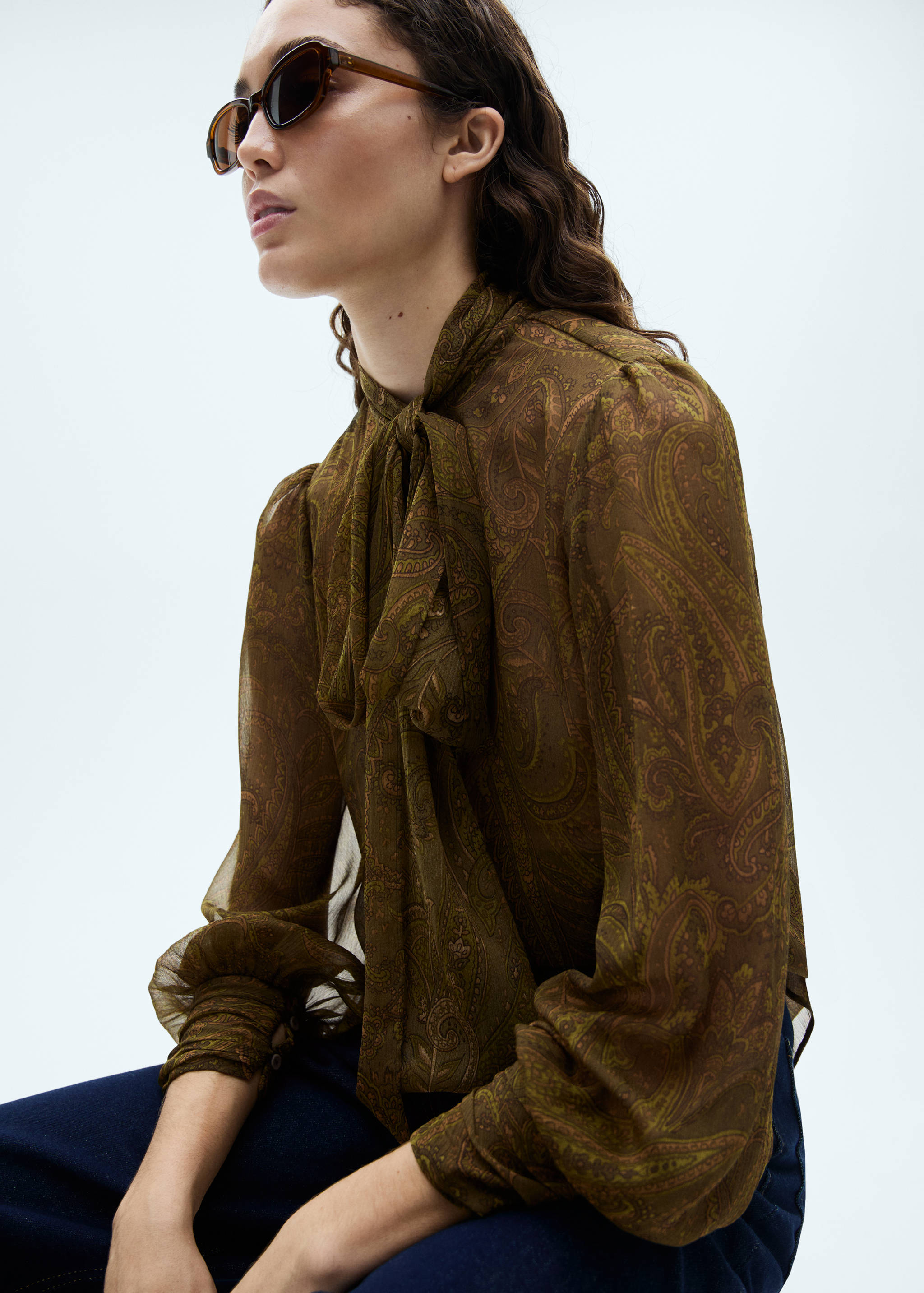 Bow printed blouse - Details of the article 2