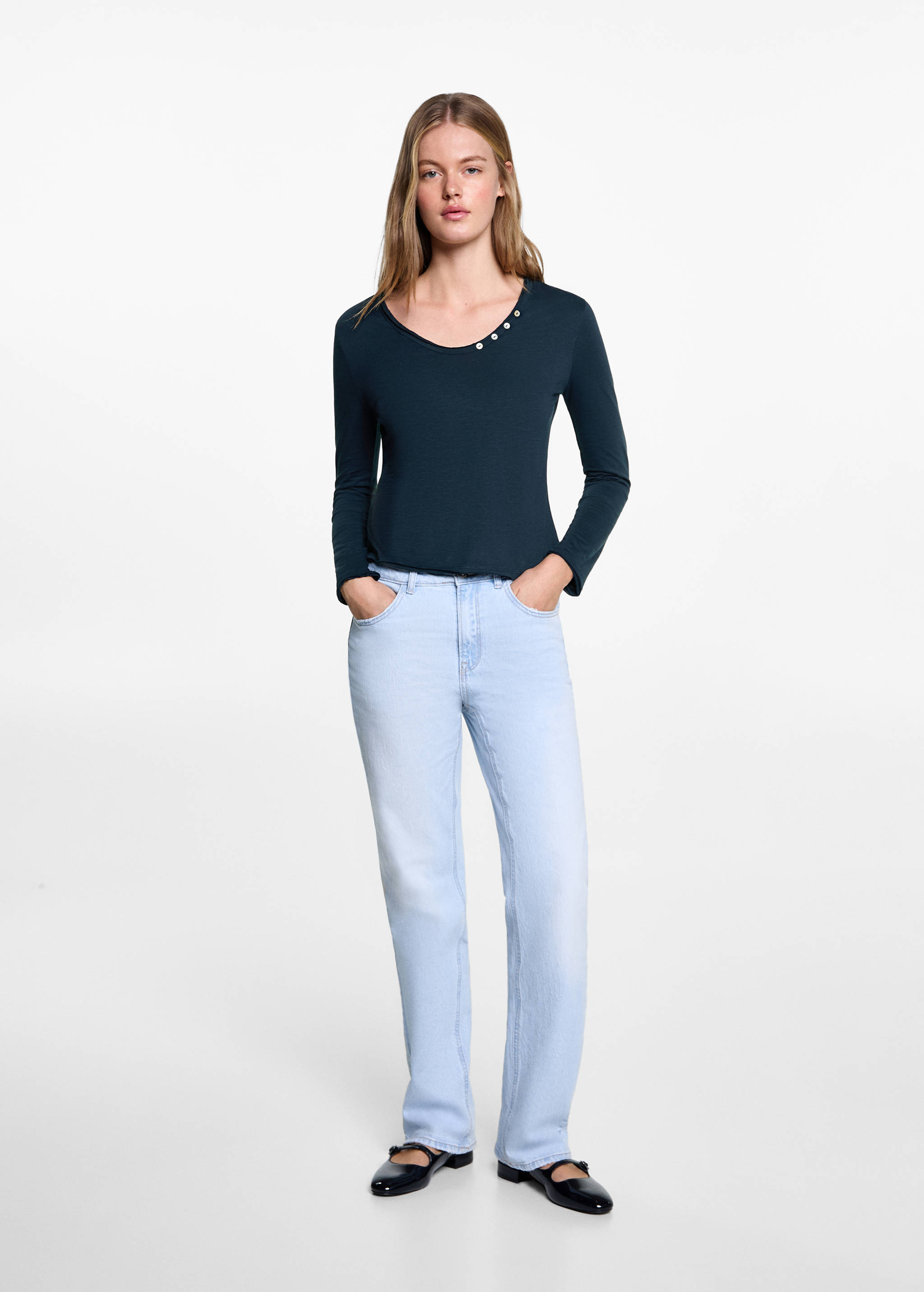 Buttoned long sleeve t-shirt - General plane