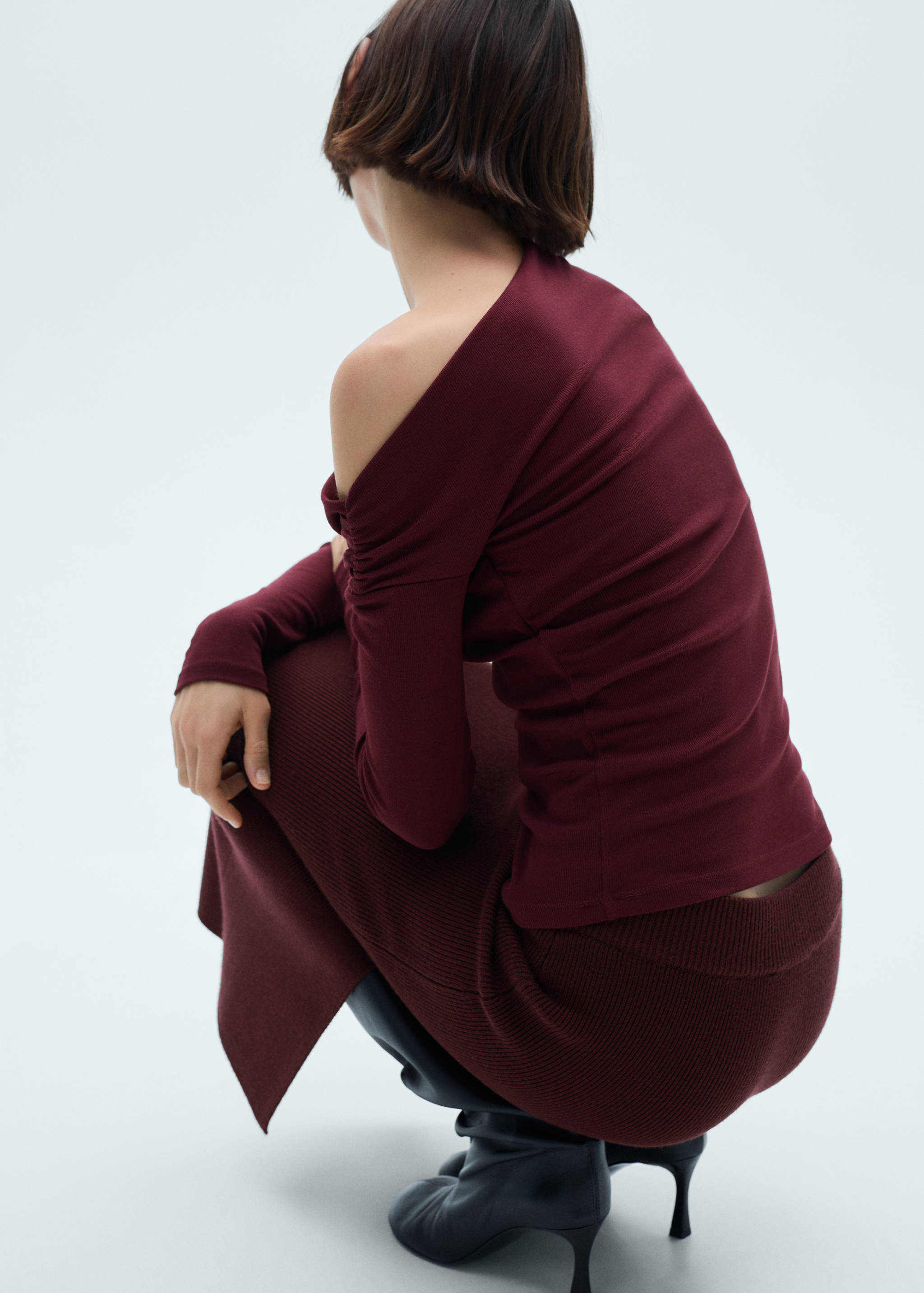 T-shirt asymétrique drapé - Détail de l'article 2