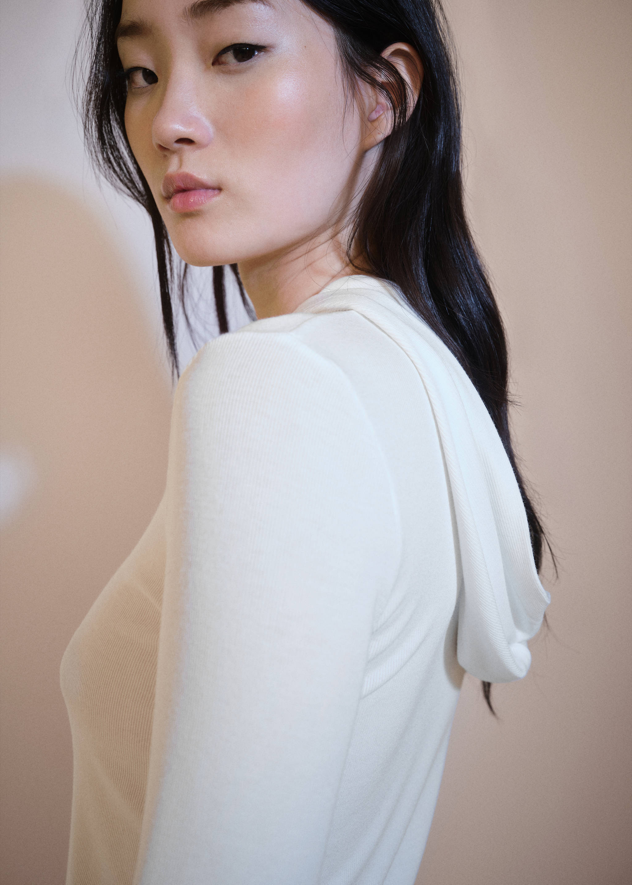 T-shirt manches longues capuche - Détail de l'article 1