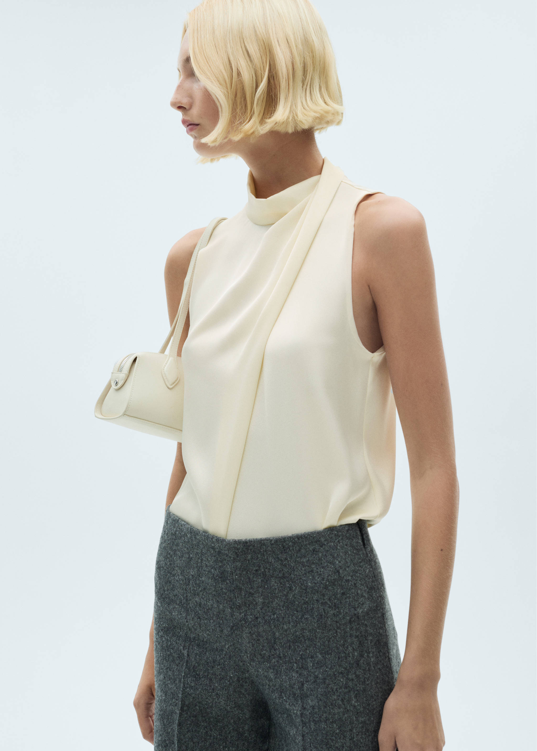 Turtleneck draped satin blouse - Medium plane