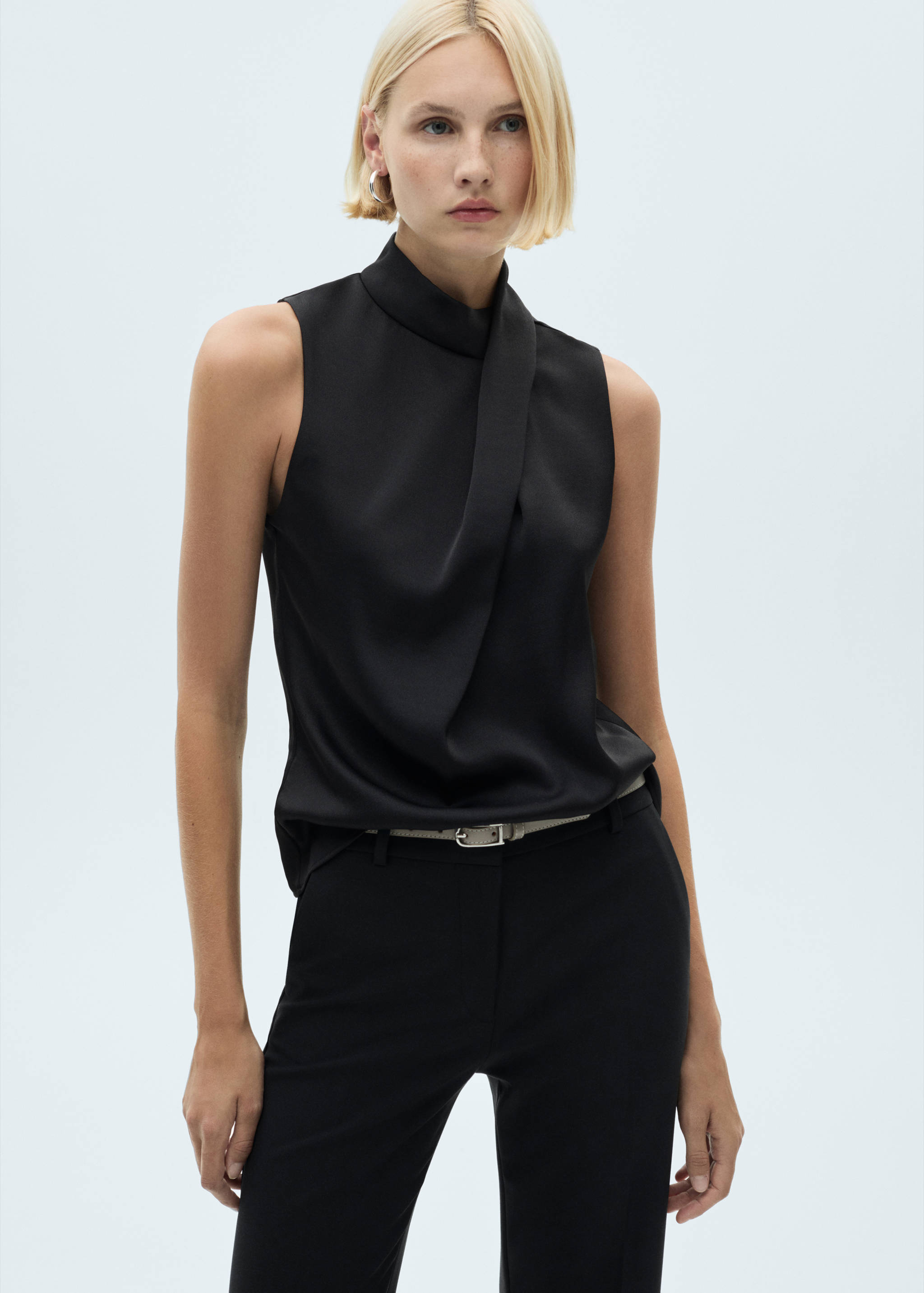 Turtleneck draped satin blouse - Medium plane