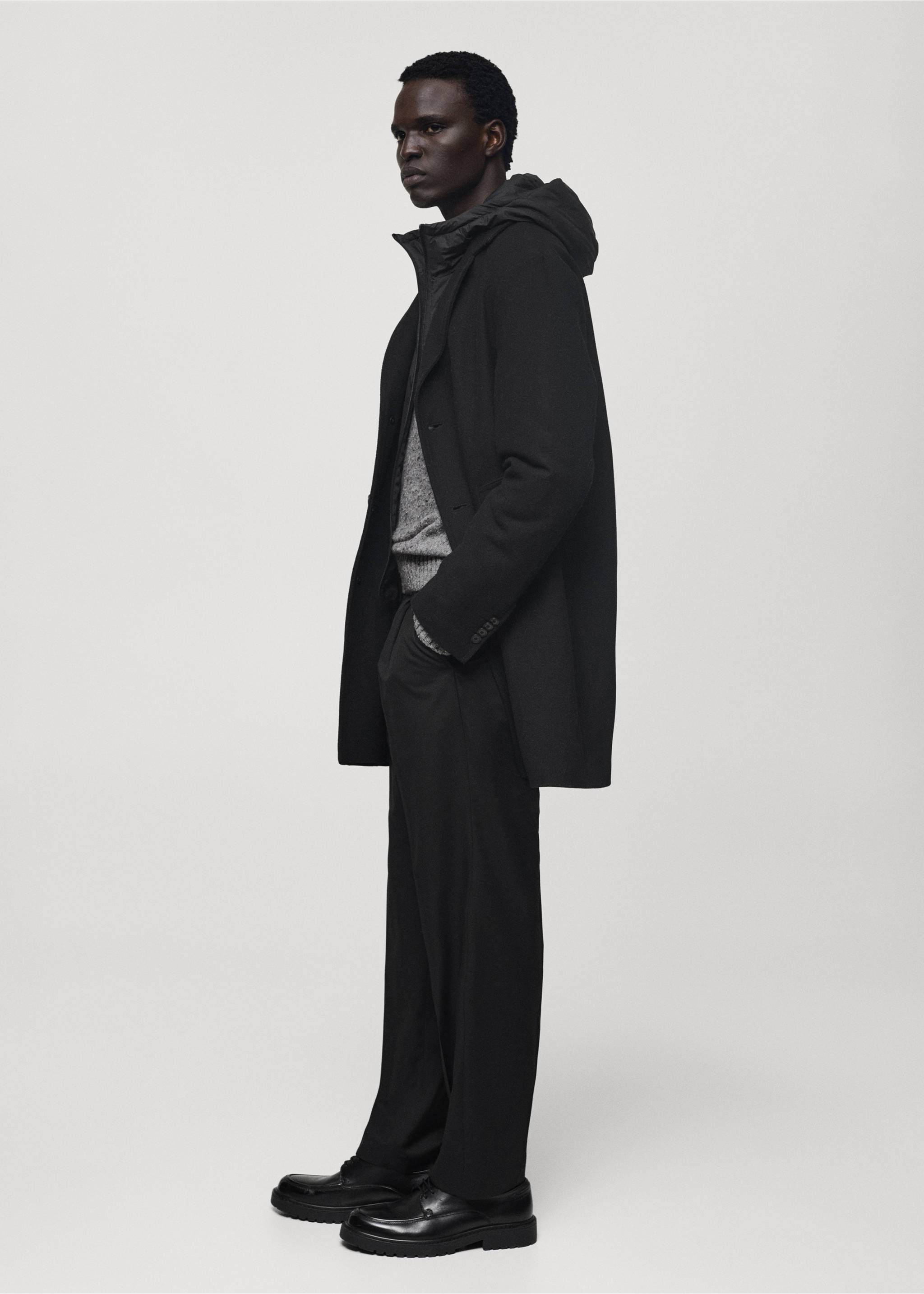 Wool coat with quilted interior hood - Details of the article 2, Black. Ref: 77027917-00.