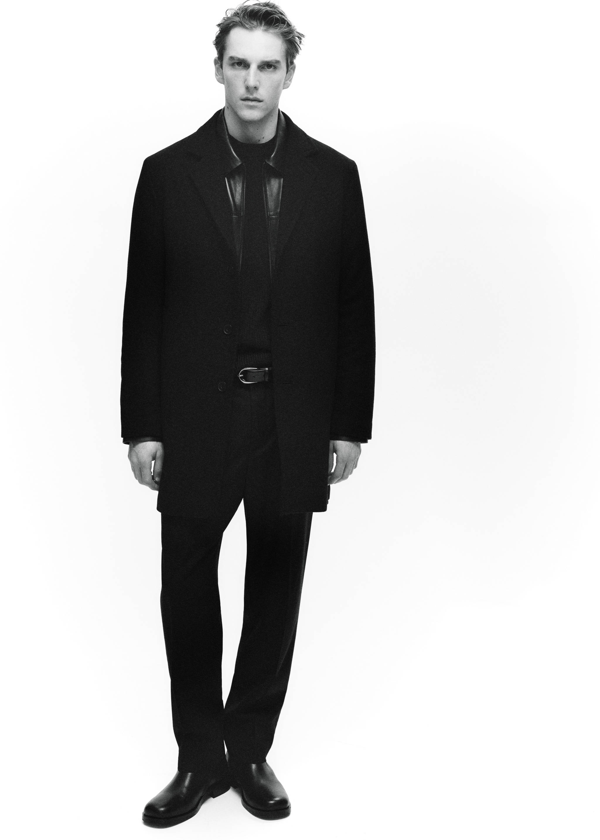 Wool coat with quilted interior hood - Details of the article 3, Black. Ref: 77027917-00.