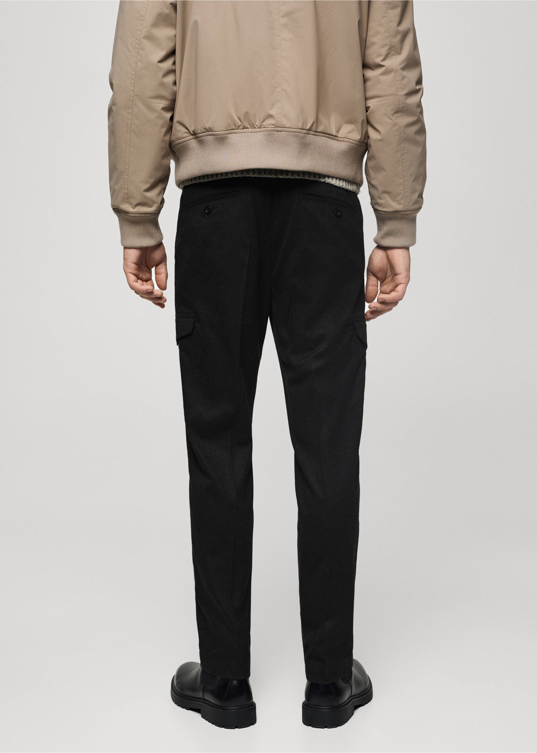Flannel cargo trousers - Reverse of the article, Dark Heather Grey. Ref: 77027920-00.