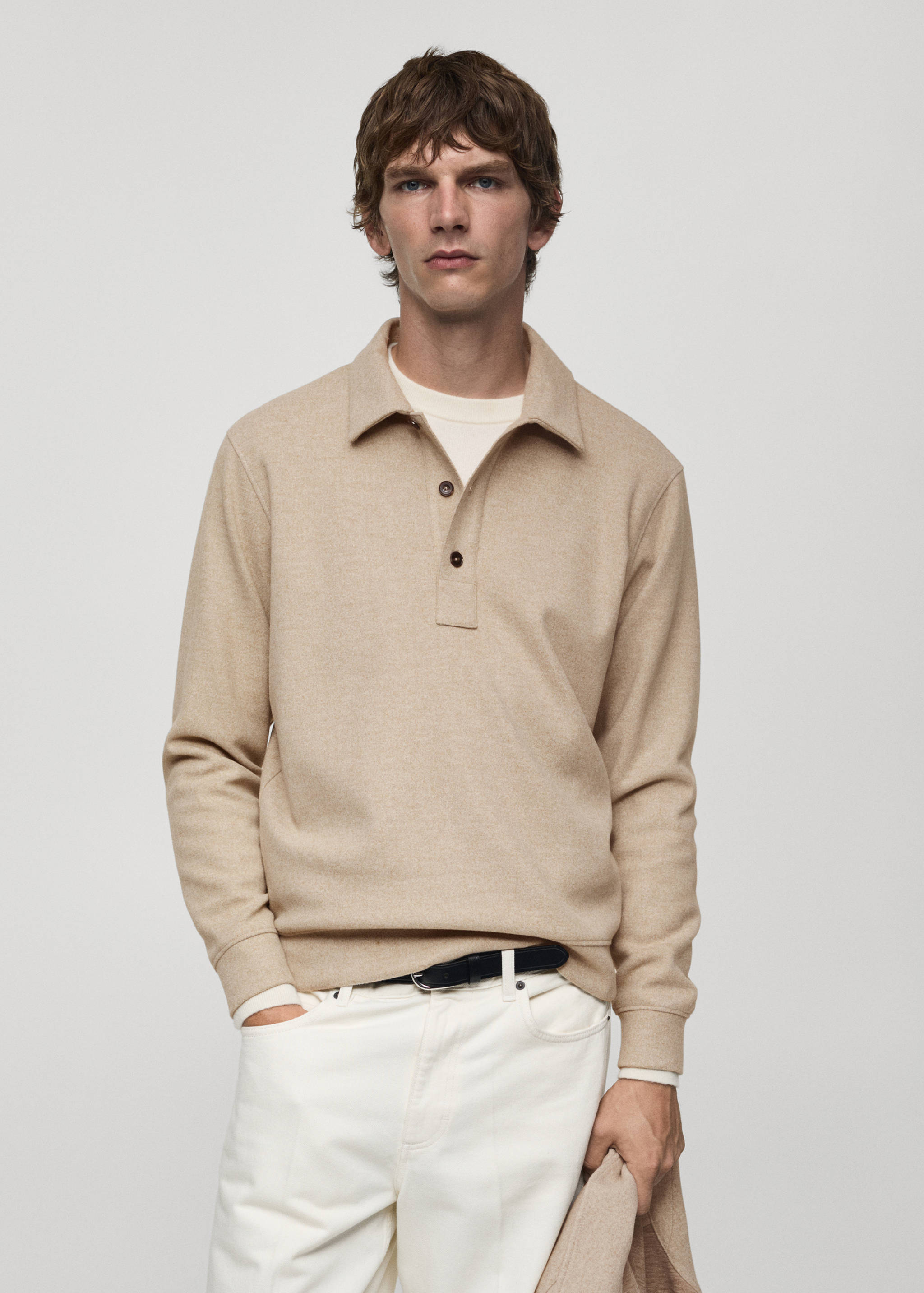 قميص بولو بقصة منتظمة من القماش - رؤية وسط