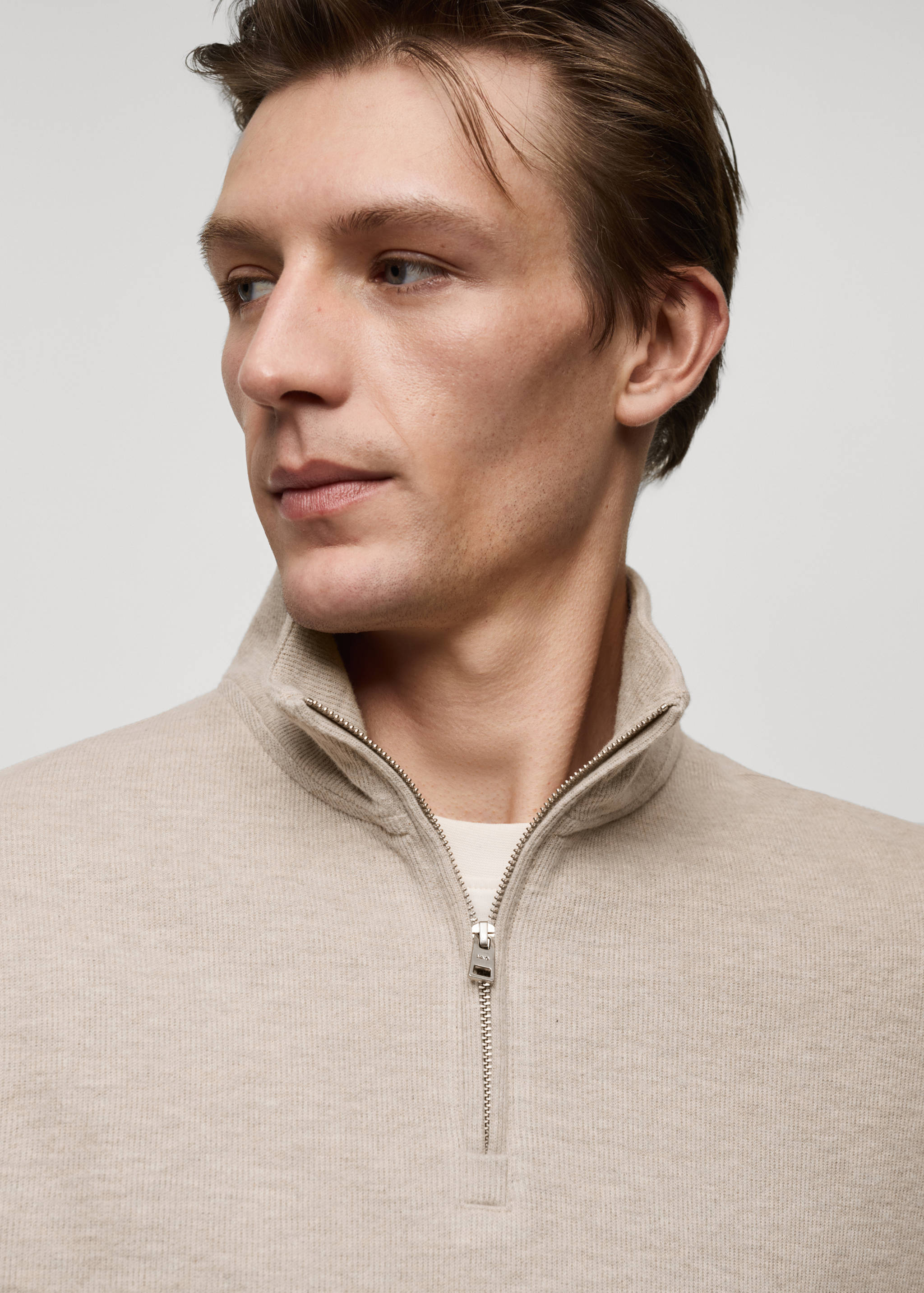 Ribbed sweatshirt collar - Details of the article 1