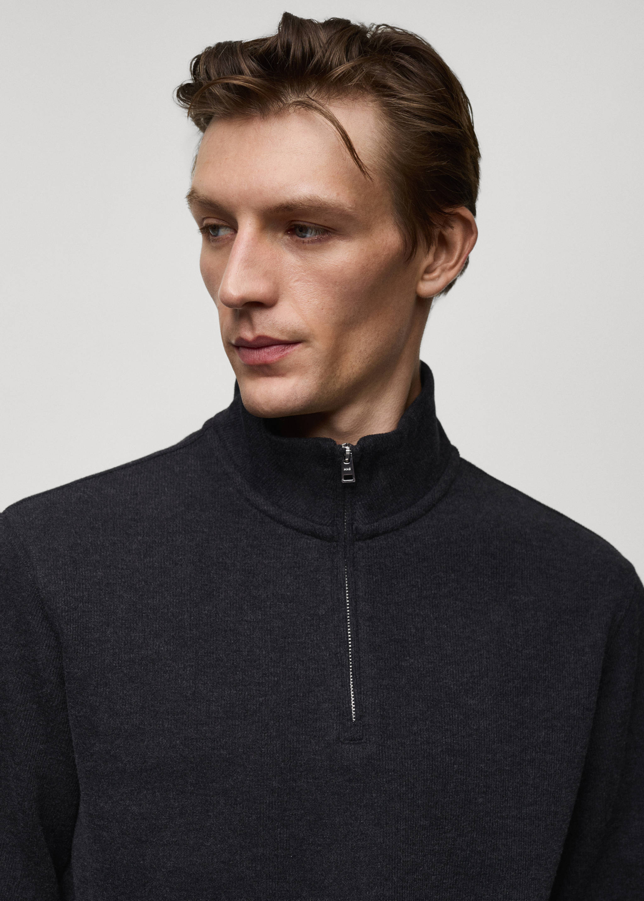 Ribbed sweatshirt collar - Details of the article 1