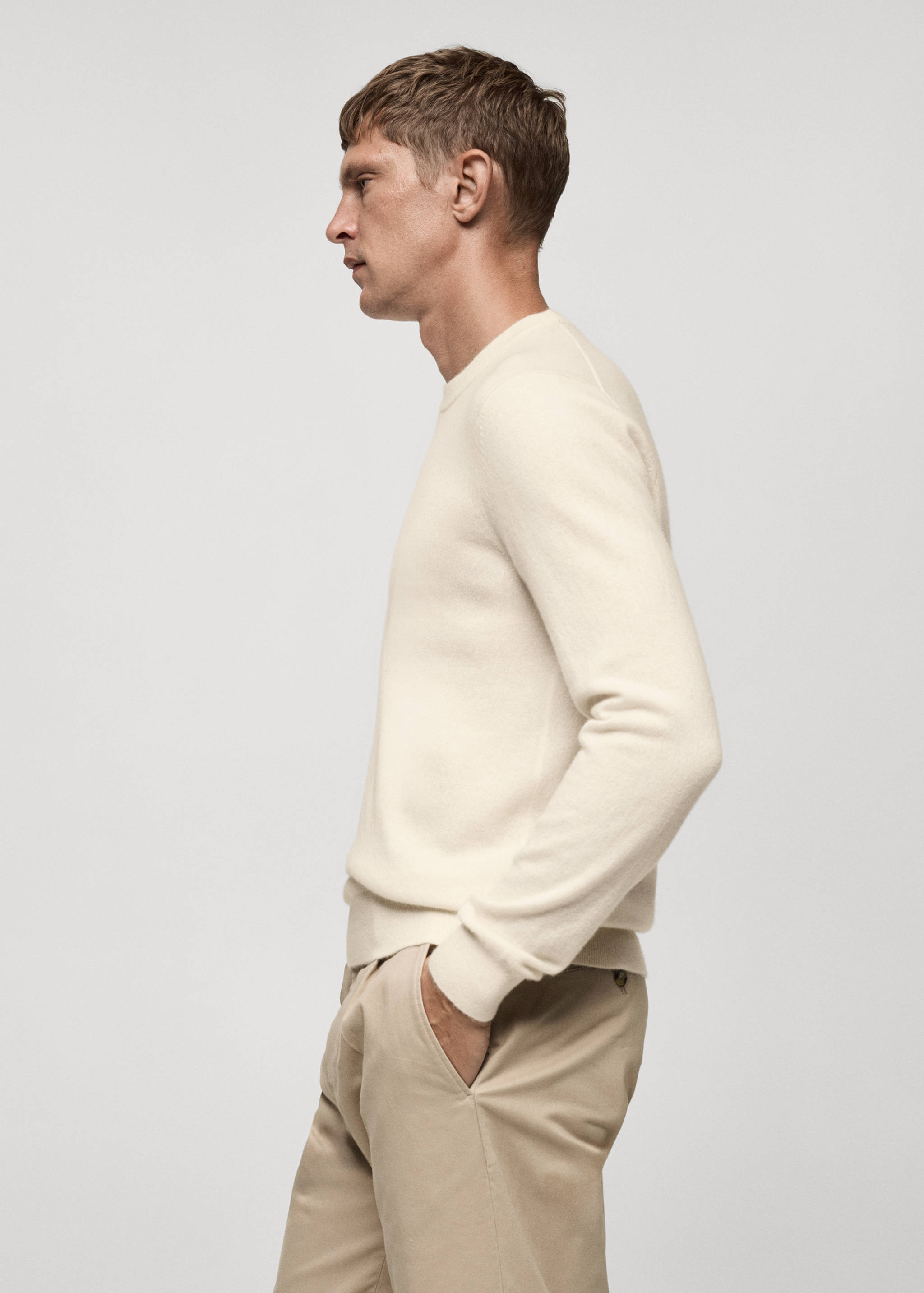 100% cashmere regular-fit sweater - Details of the article 2