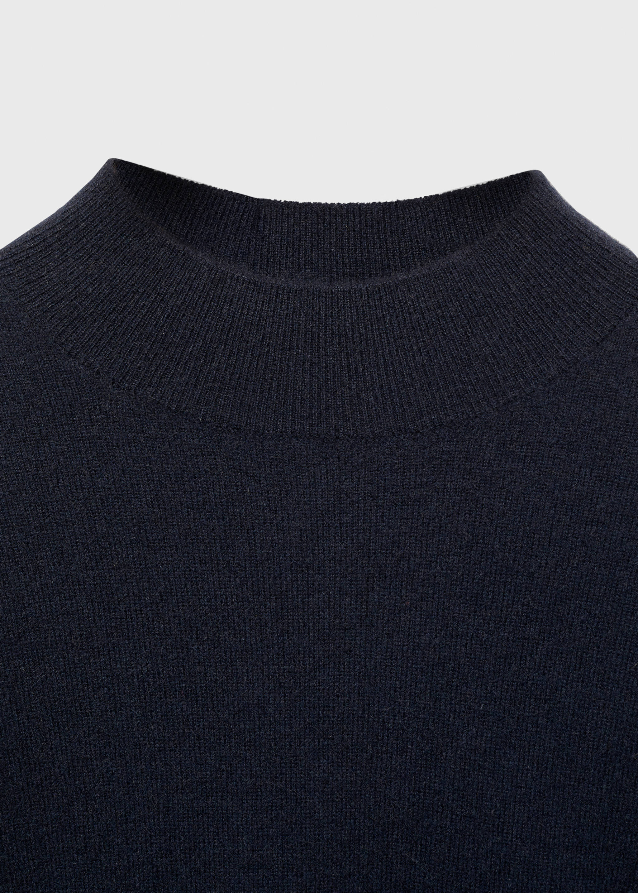 100% cashmere sweater with perkins neck - Details of the article 8