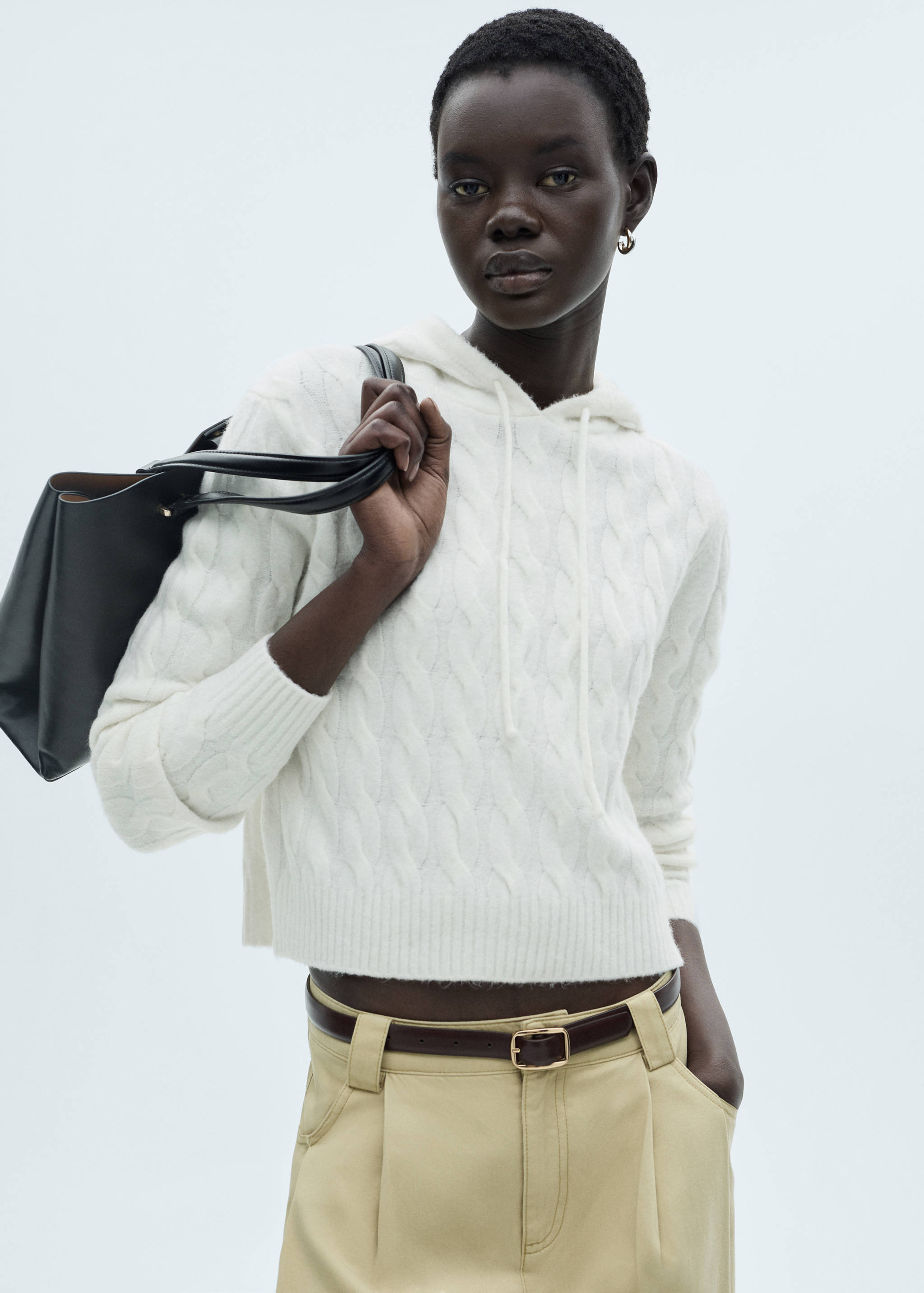 Cable-knit hoodie - Medium plane