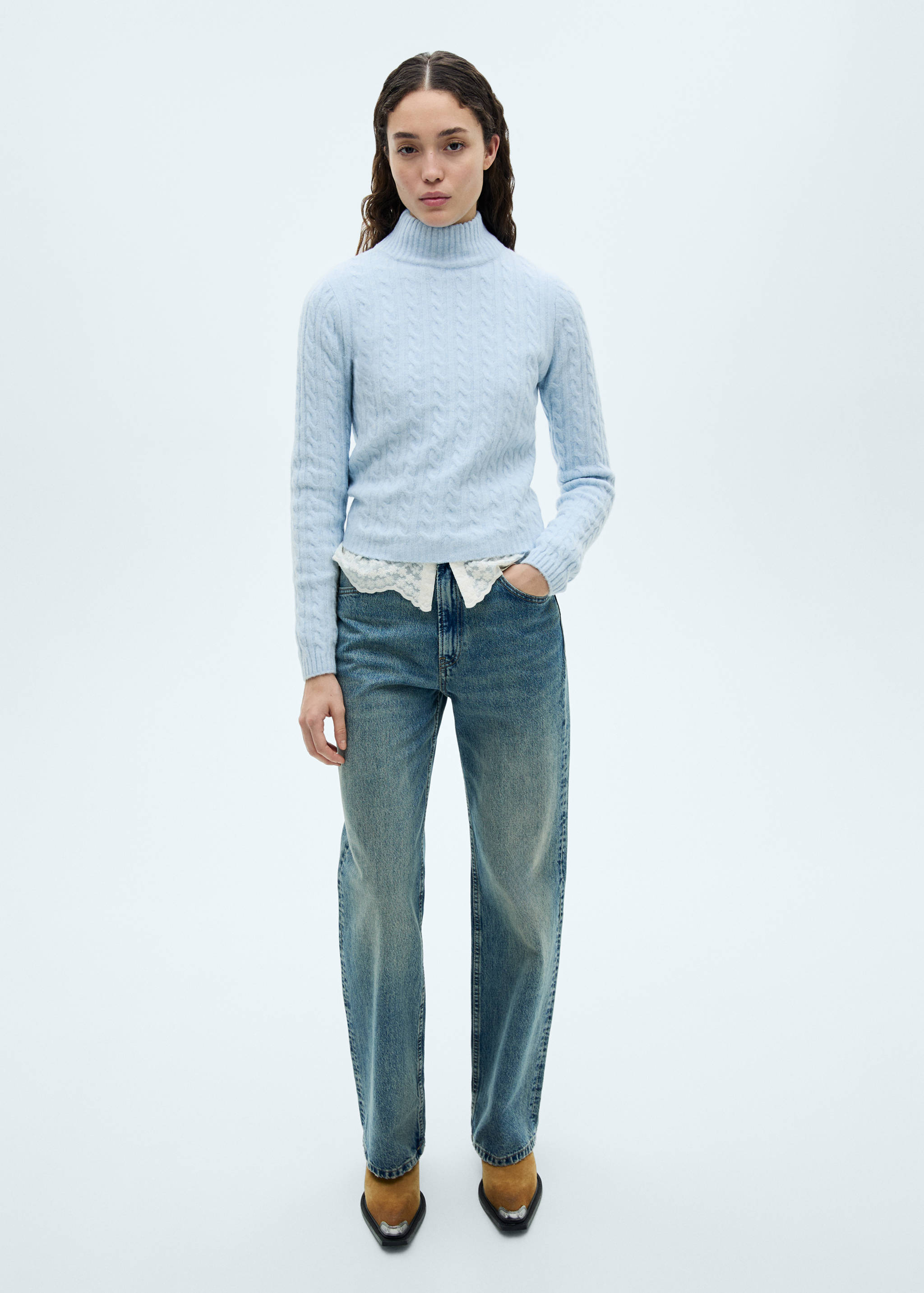 Braided knitted sweater - General plane