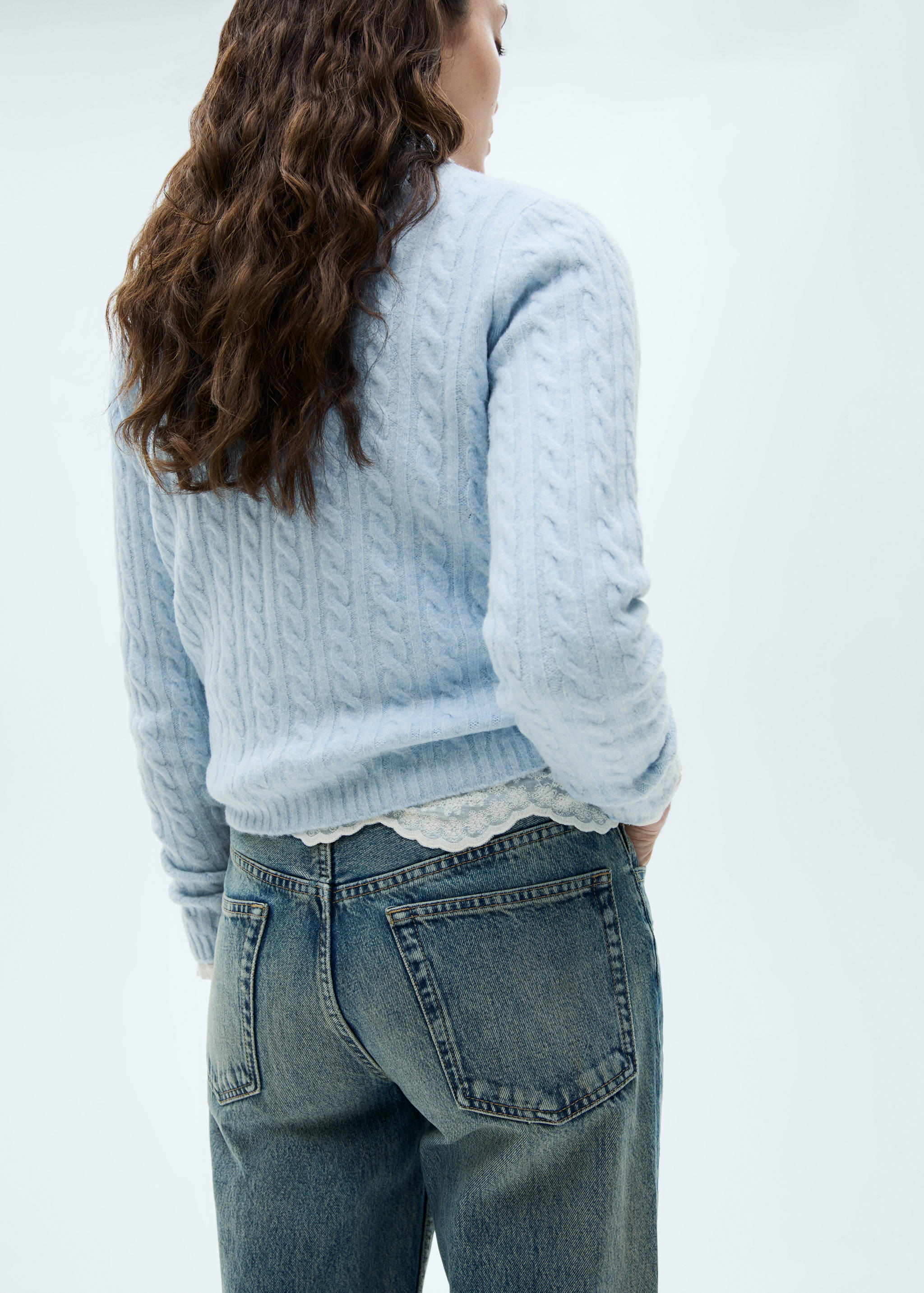 Braided knitted sweater - Reverse of the article