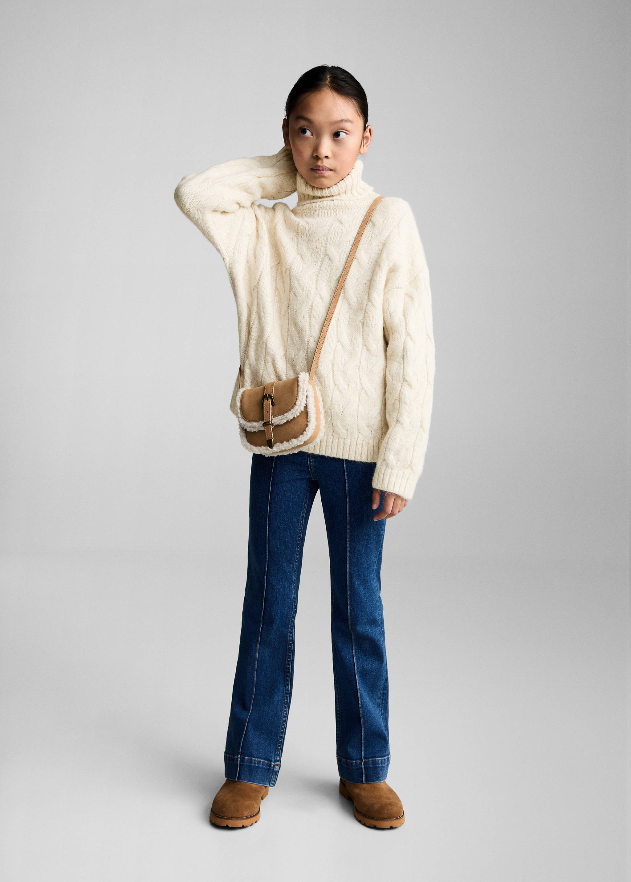 Cable knit turtleneck sweater - General plane