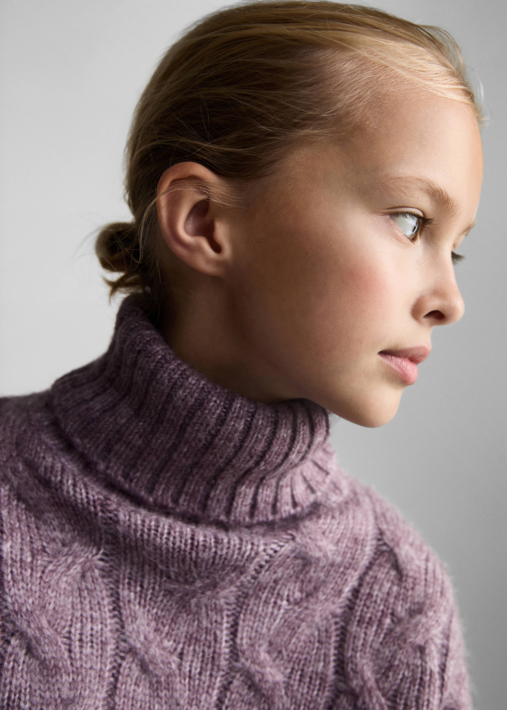 Cable knit turtleneck sweater - Details of the article 1