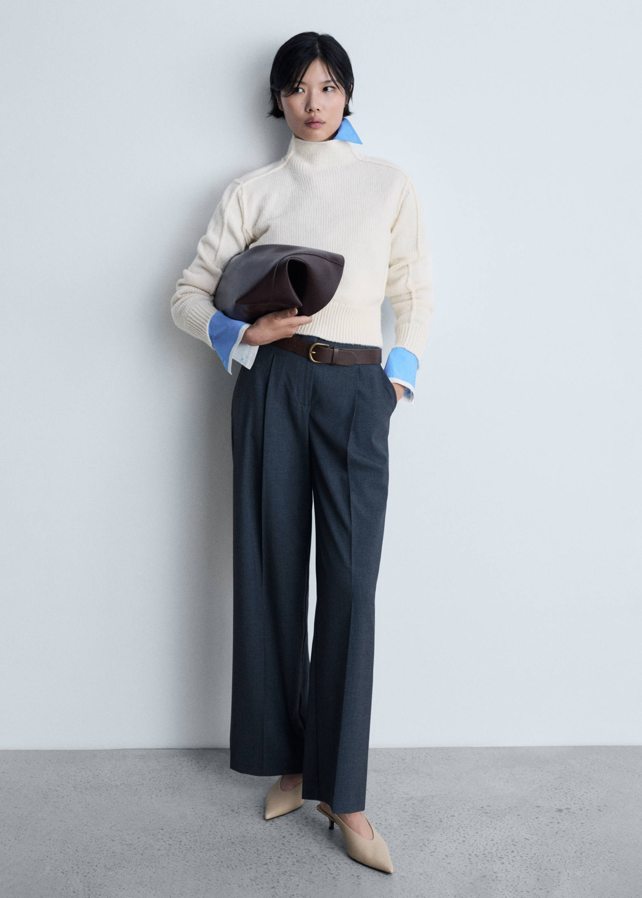 Genser med perkinshals og sømmer - Total bildeutsnitt