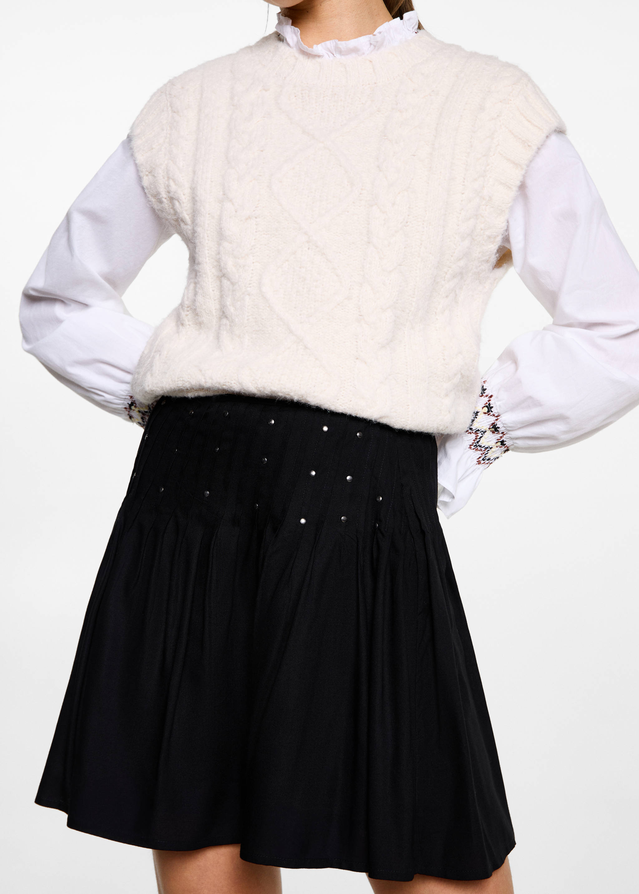 Jupe décorée de clous - Détail de l'article 6