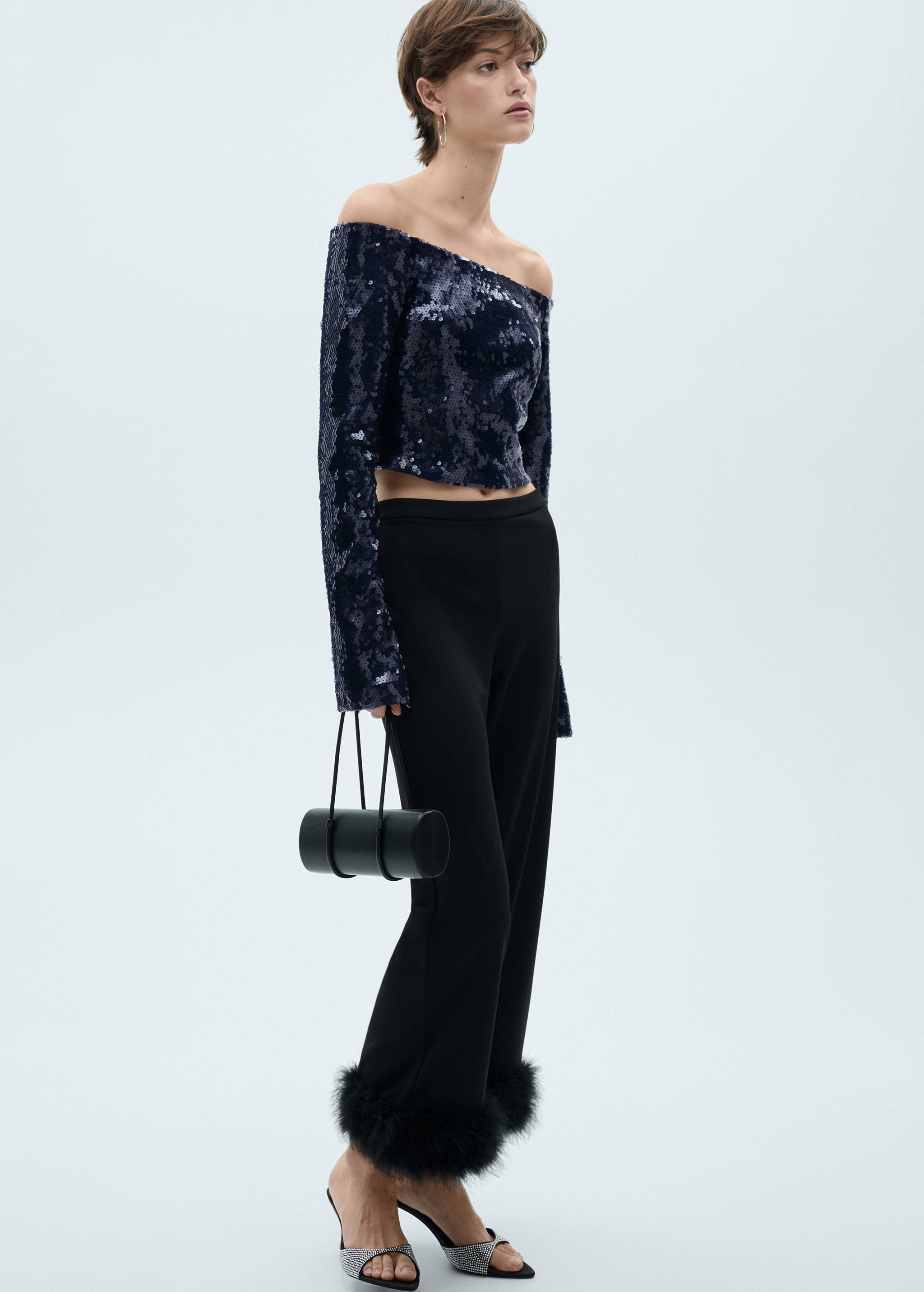 Блузка с пайетками и открытыми плечами - Деталь изделия 2