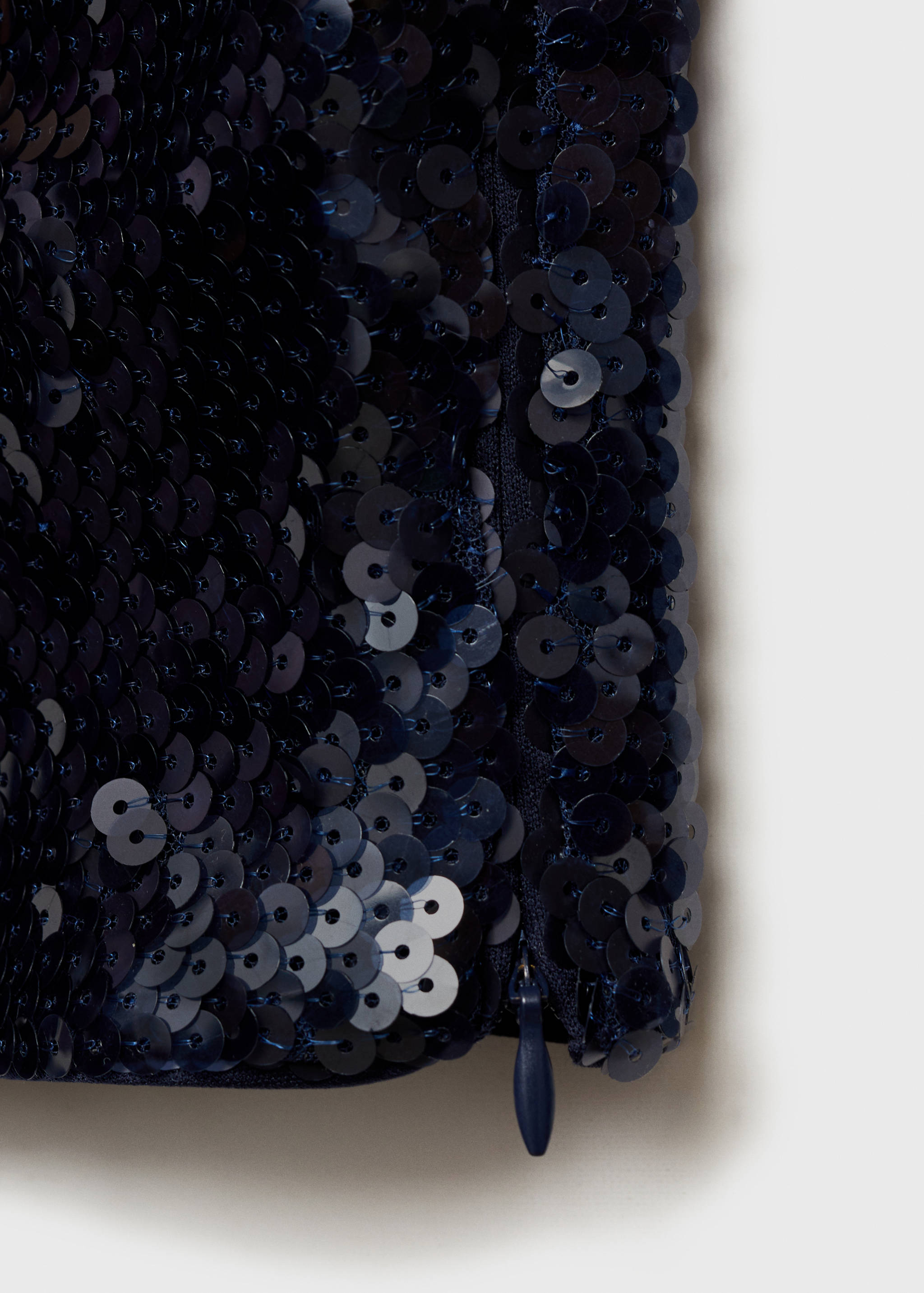 Блузка с пайетками и открытыми плечами - Деталь изделия 8