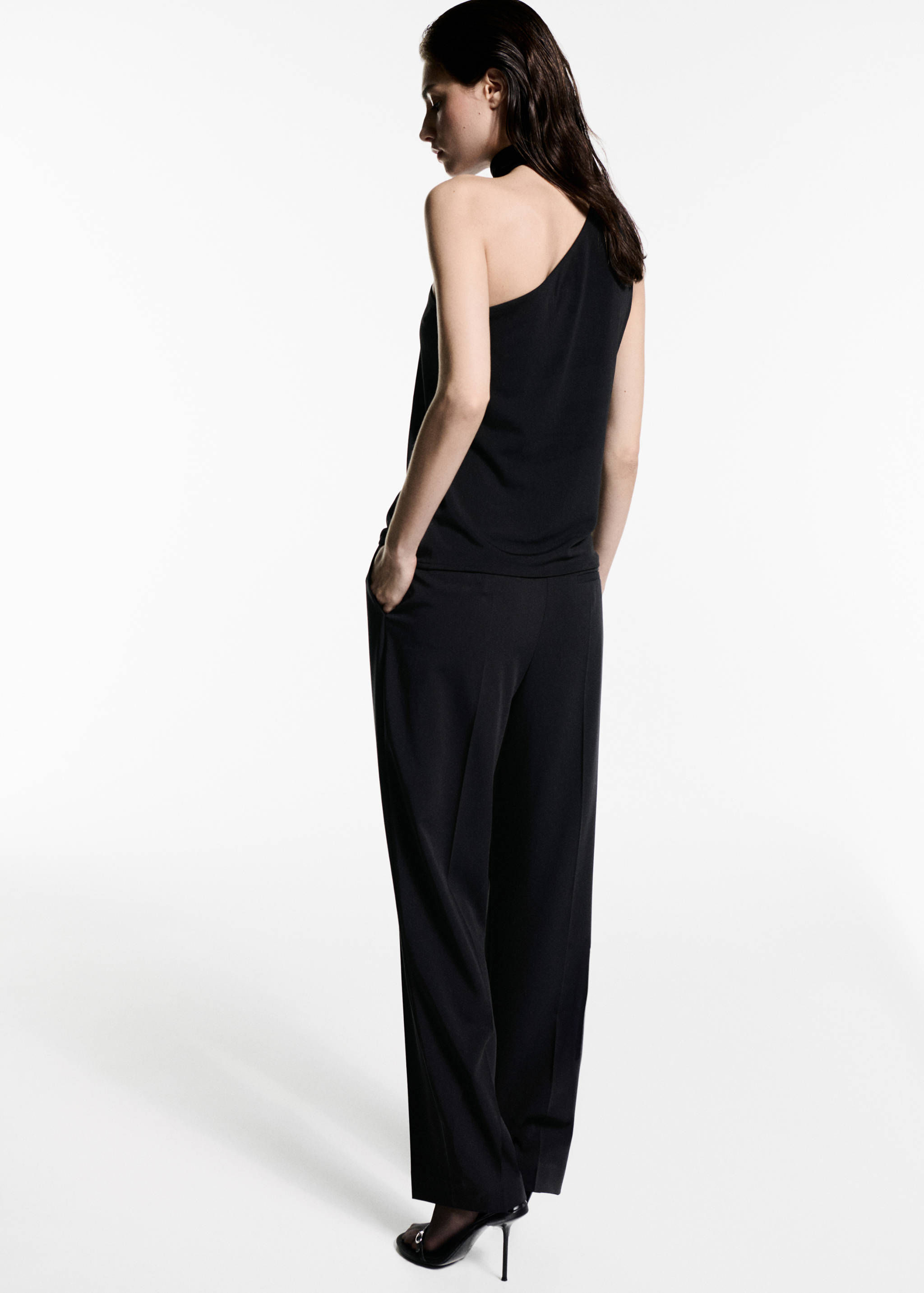 Top asymétrique col ras-de-cou - Verso de l’article