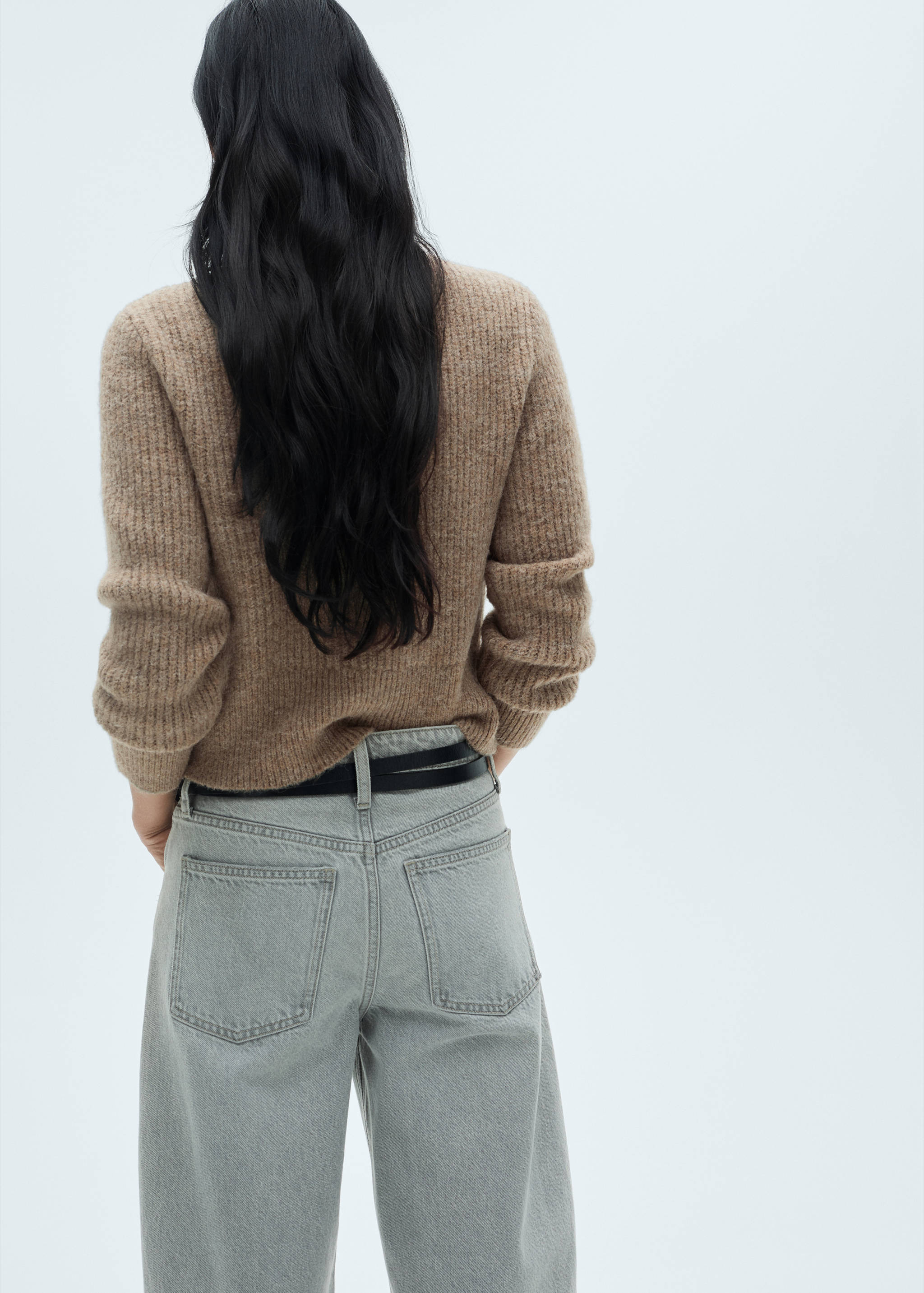 Knitted cardigan with jewel button - Reverse of the article