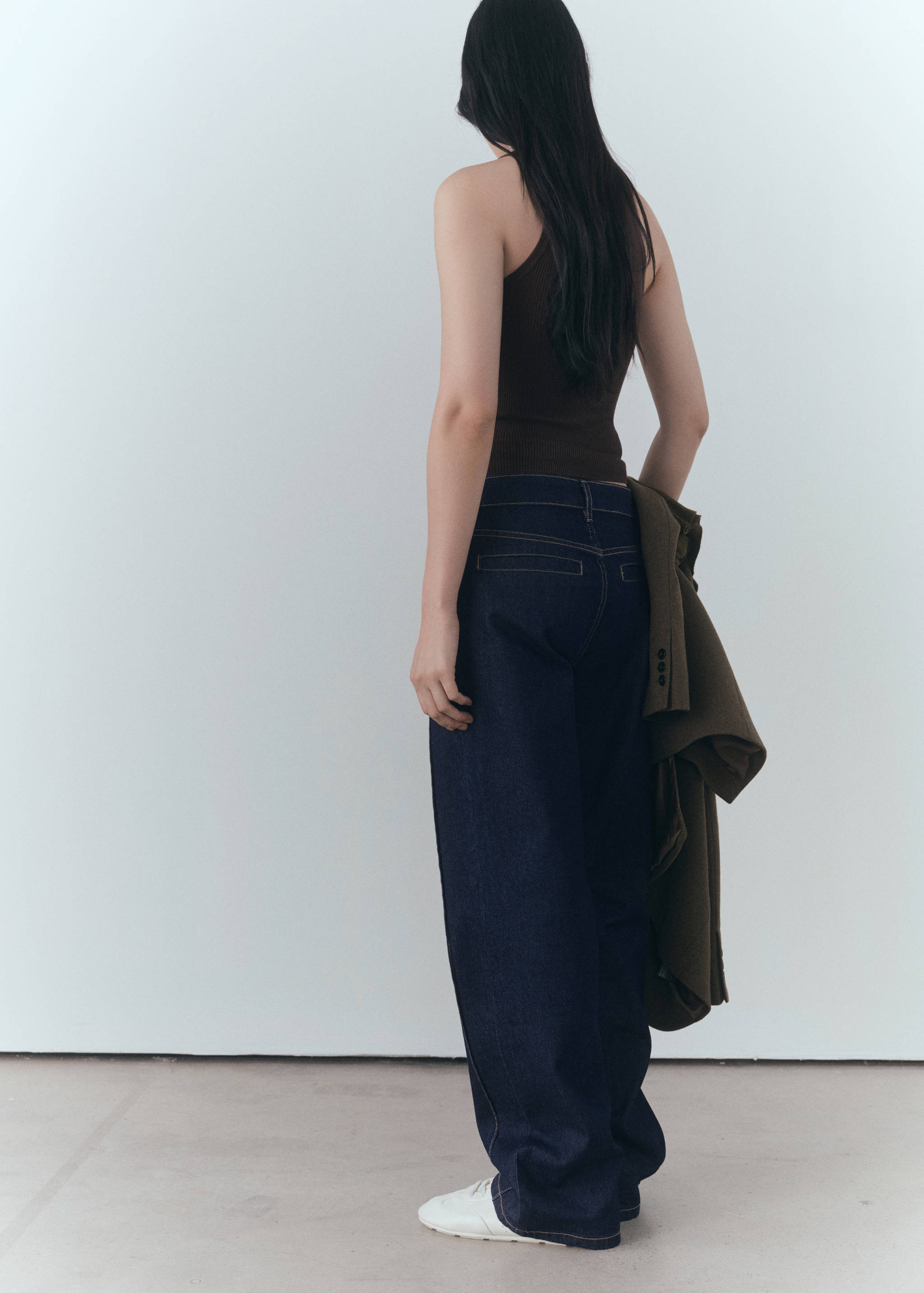 Jeans rectos rinse wash costuras - Reverso del artículo