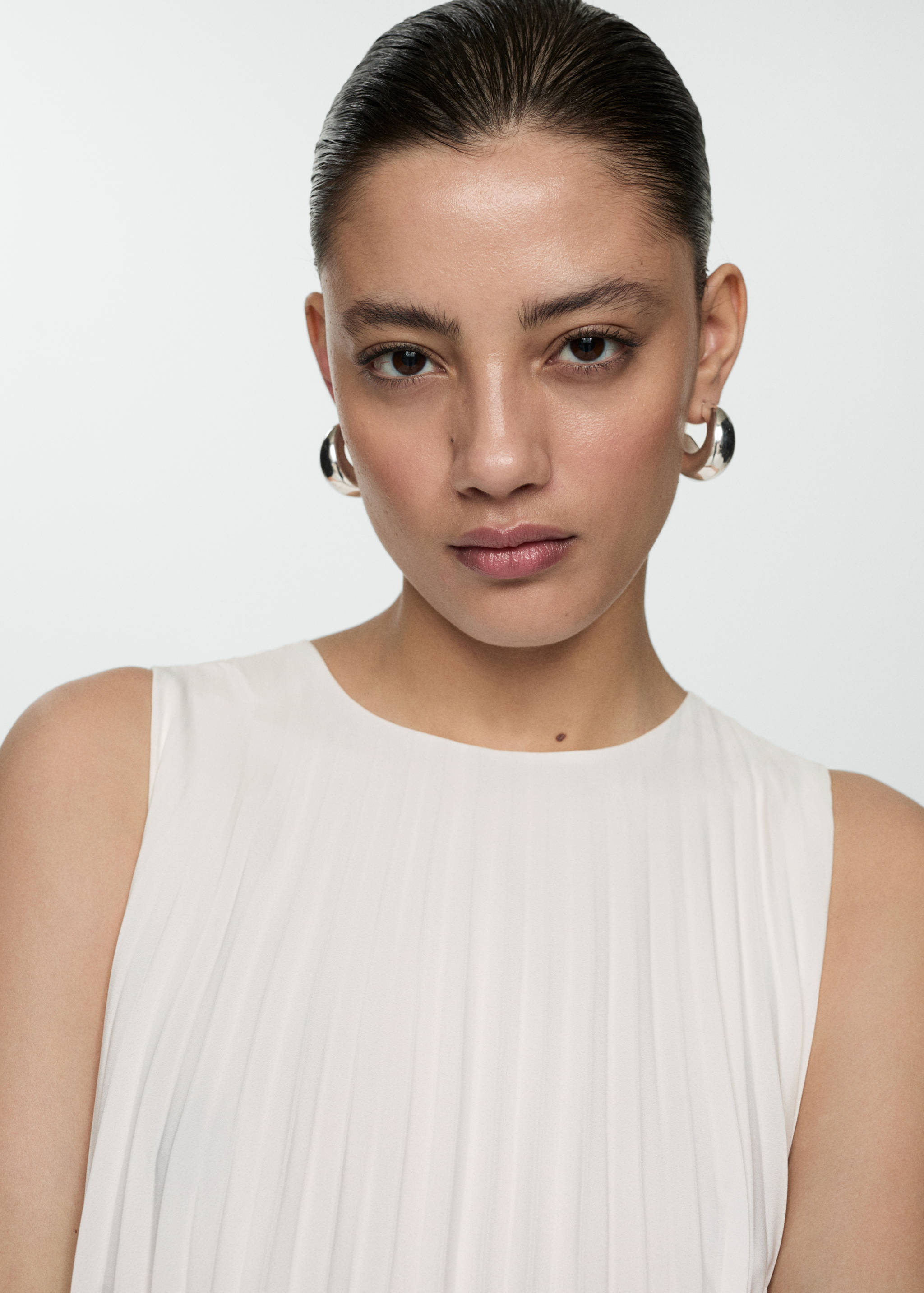 Pleated A-line dress - Details of the article 1