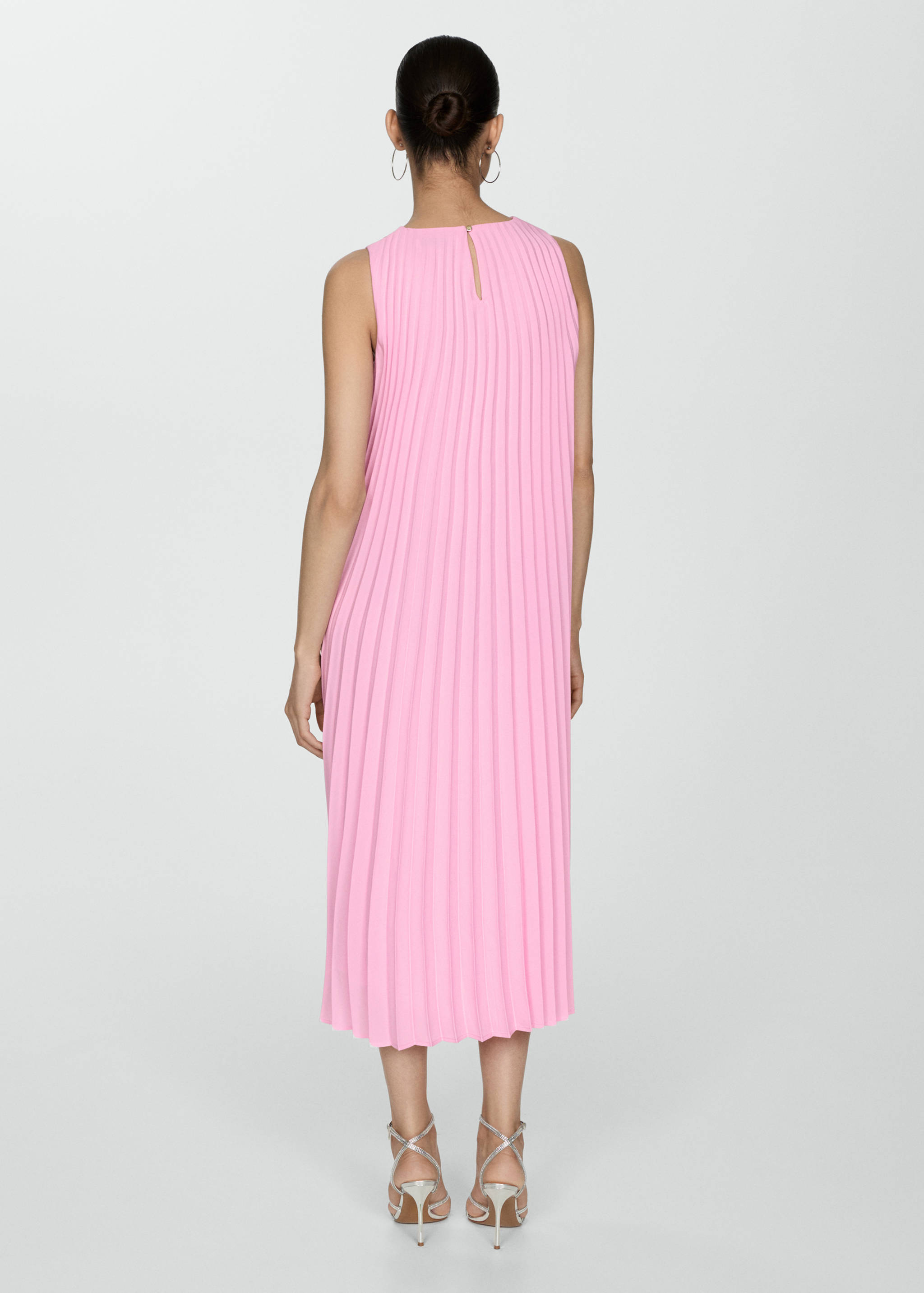 Pleated A-line dress - Reverse of the article