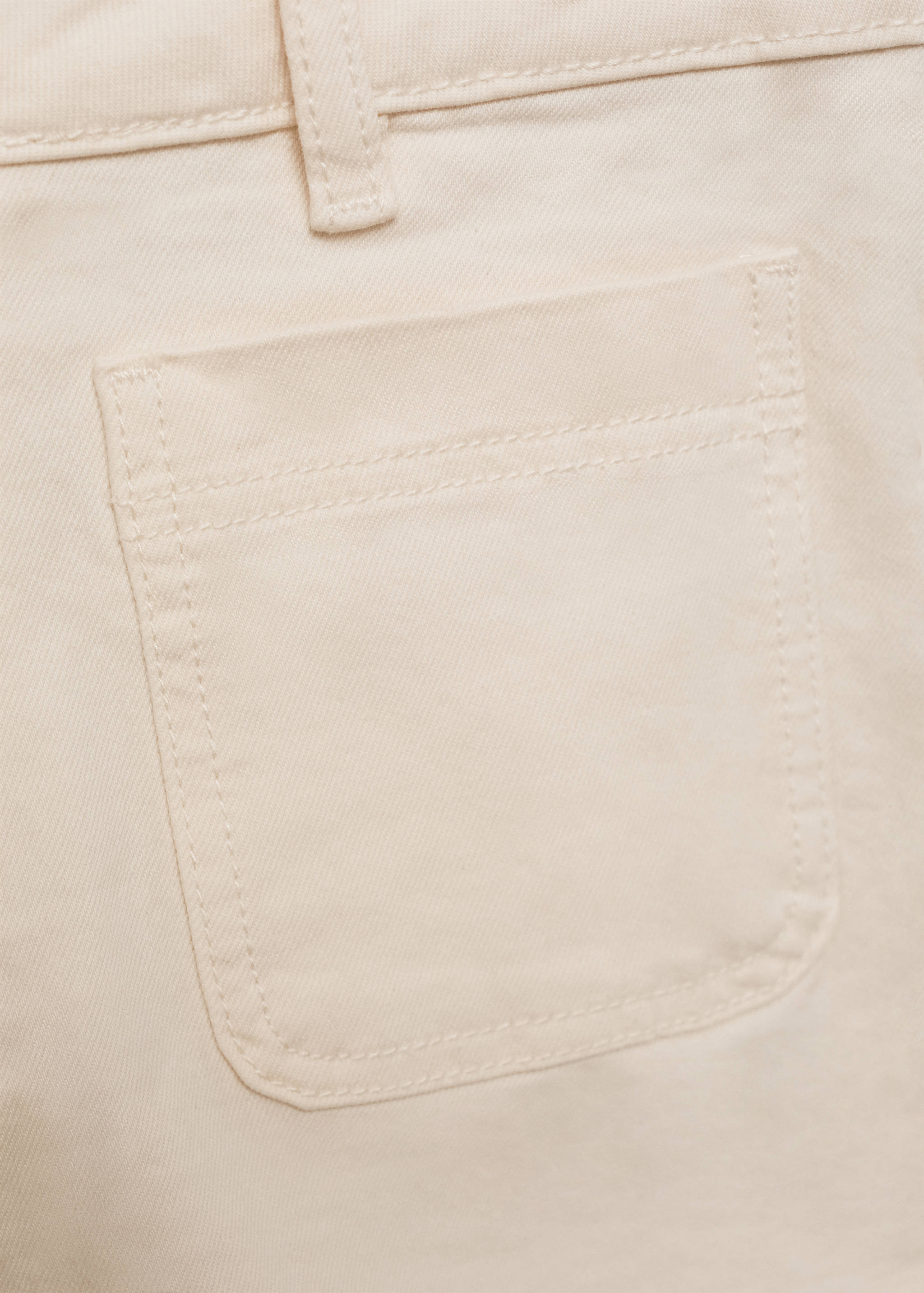 Denim shorts with pockets - Details of the article 0