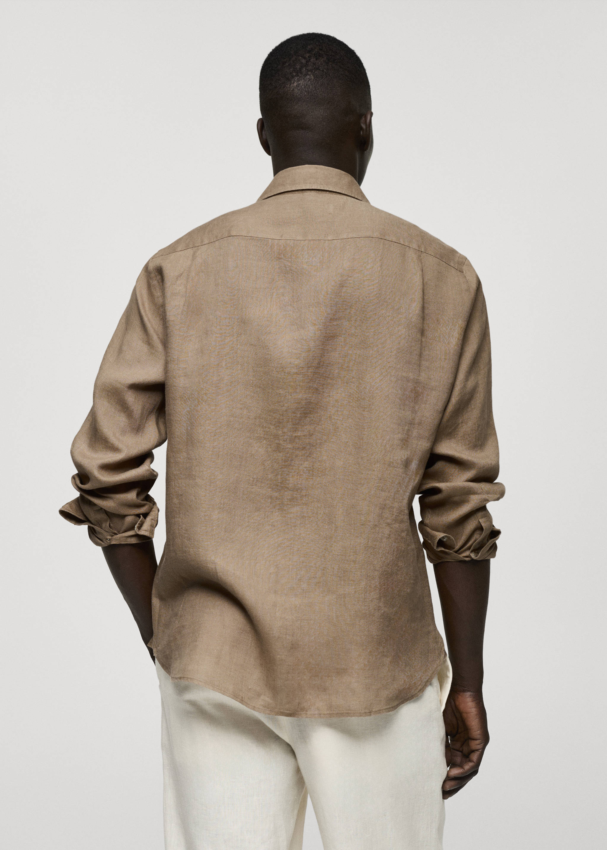 Classic fit 100% linen shirt - Reverse of the article