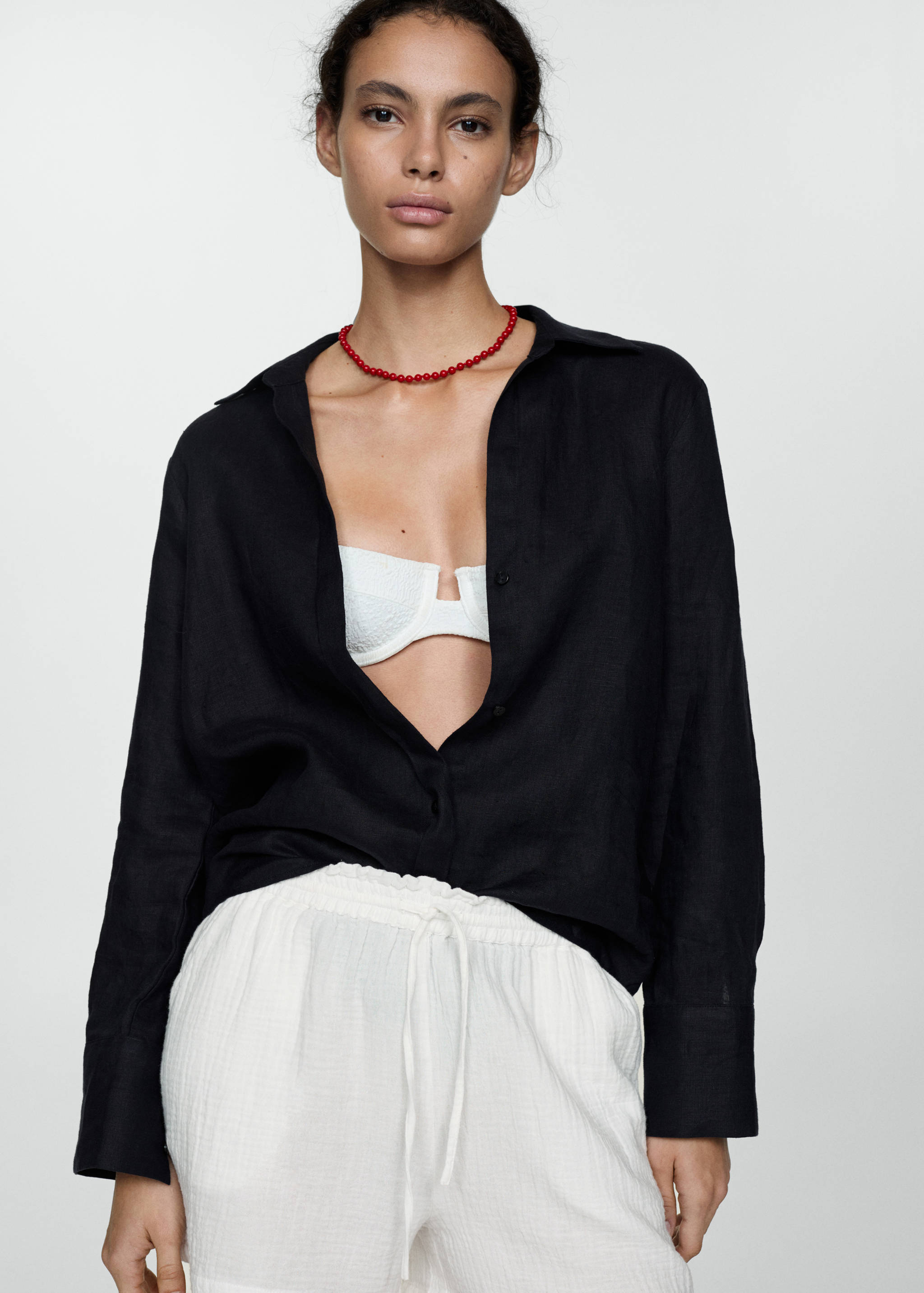 Cotton shorts with elastic waist - Medium plane