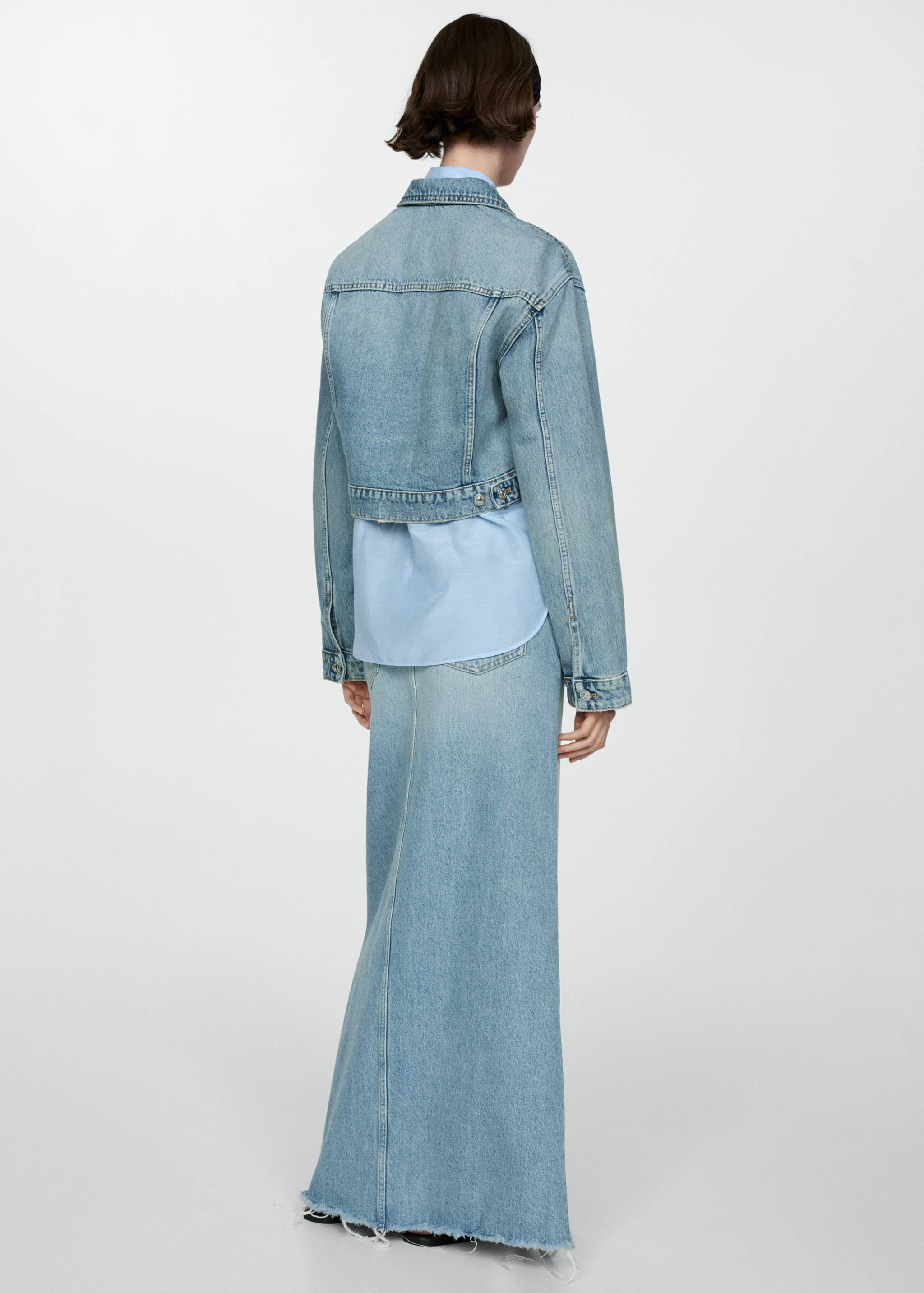 Pocketed denim jacket - Reverse of the article