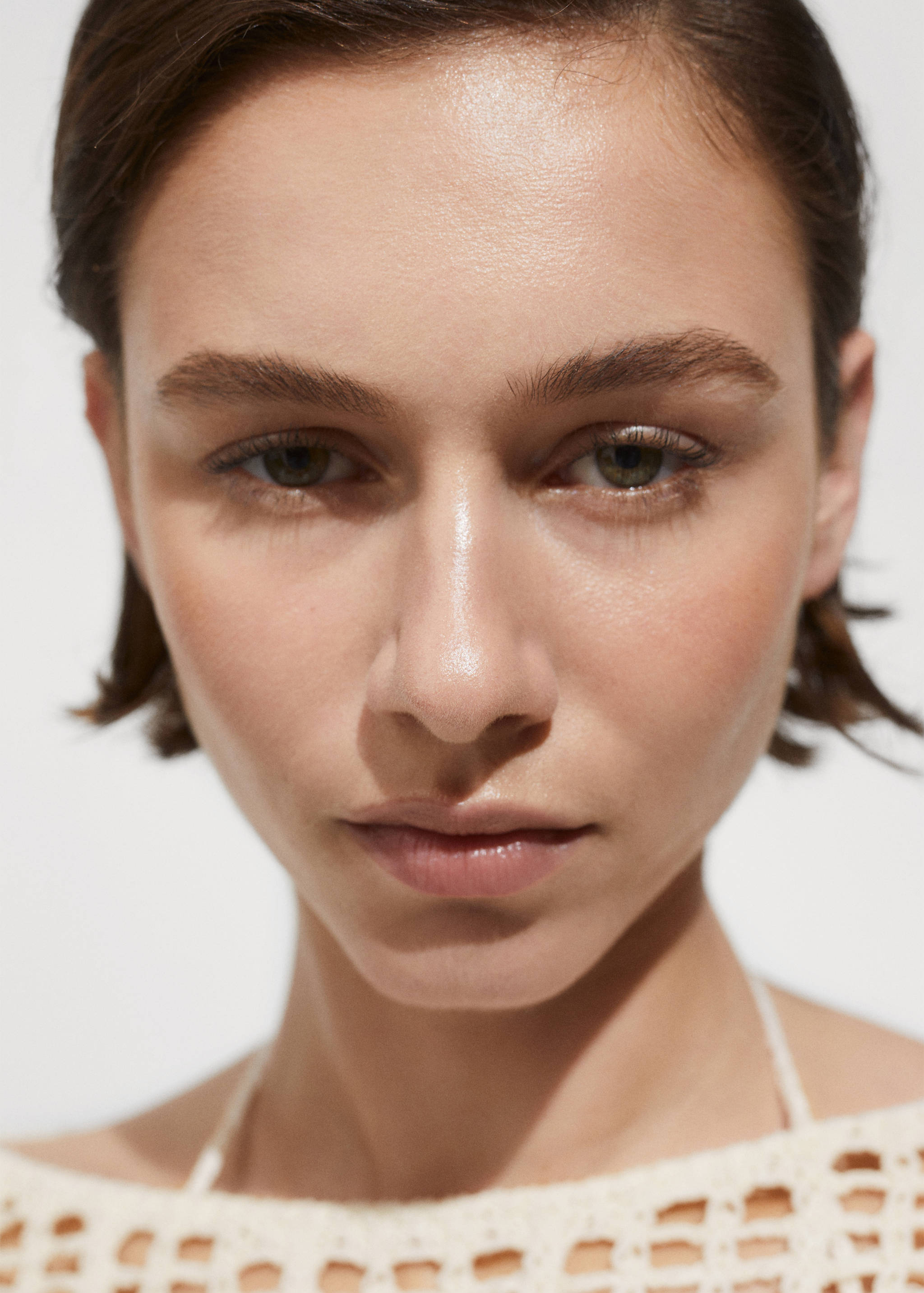 Openwork knitted sweater with fringes - Details of the article 1