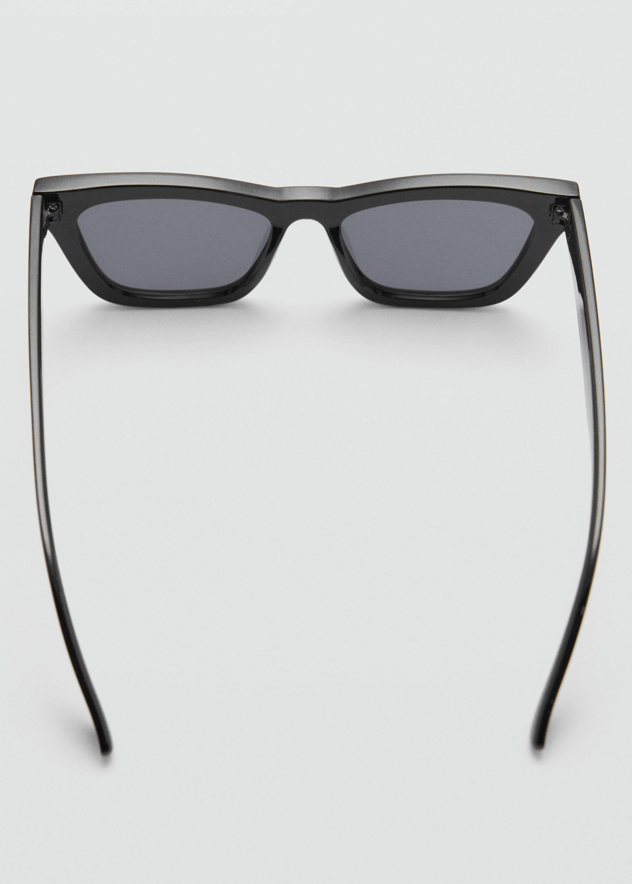 Resin frame sunglasses - Details of the article 1