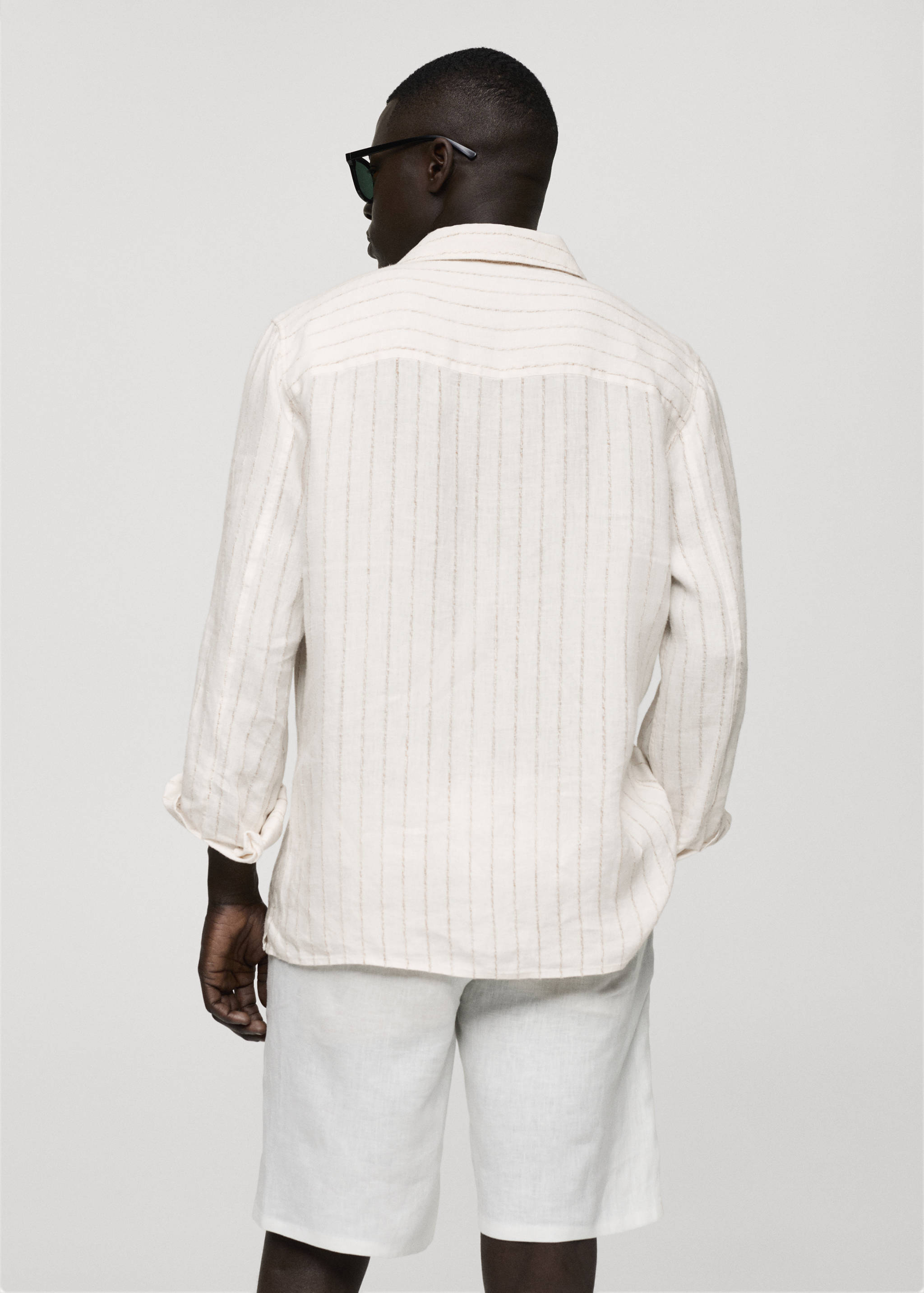 100% linen striped regular-fit shirt - Reverse of the article