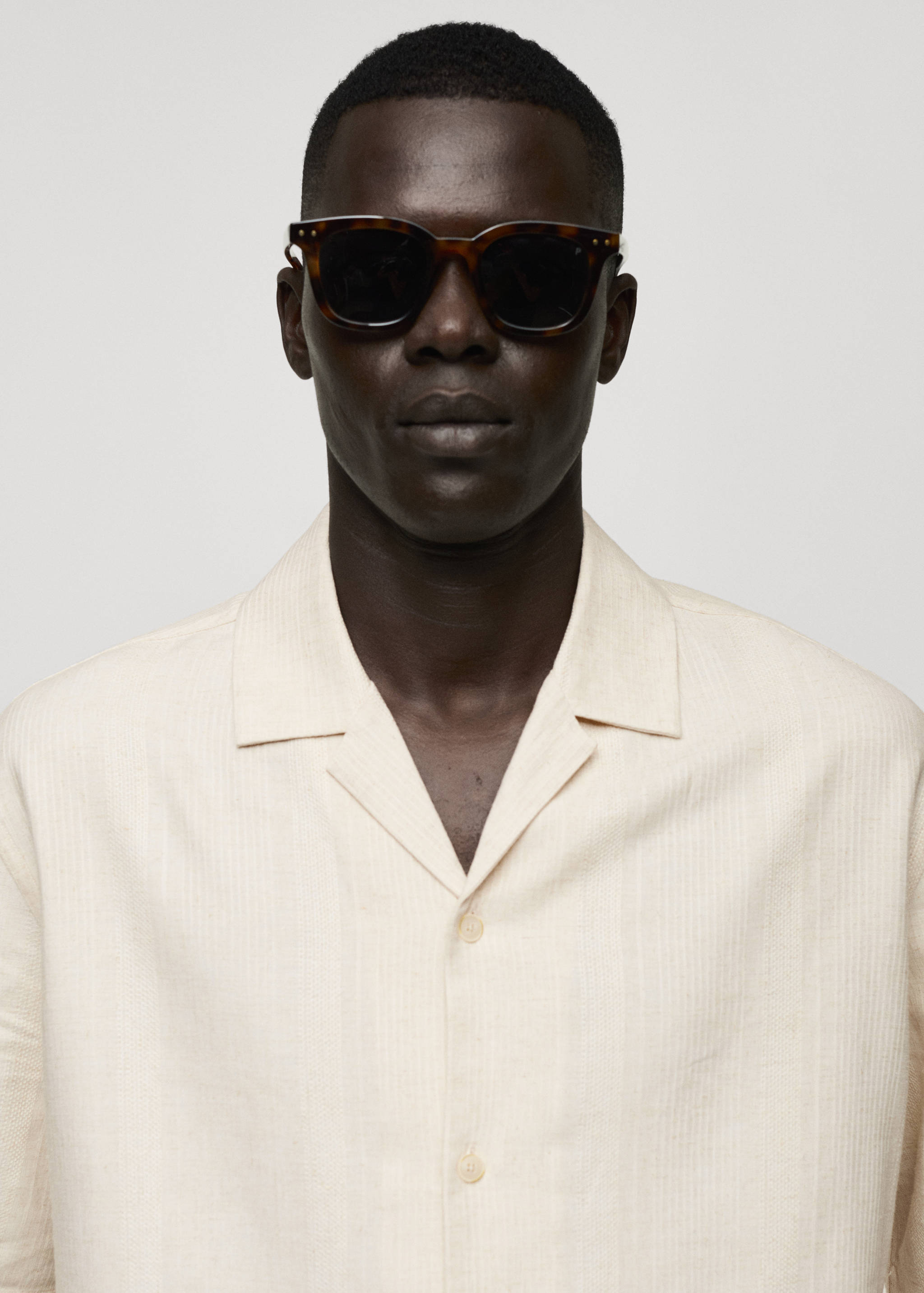 Relaxed-fit linen-blend shirt - Details of the article 1