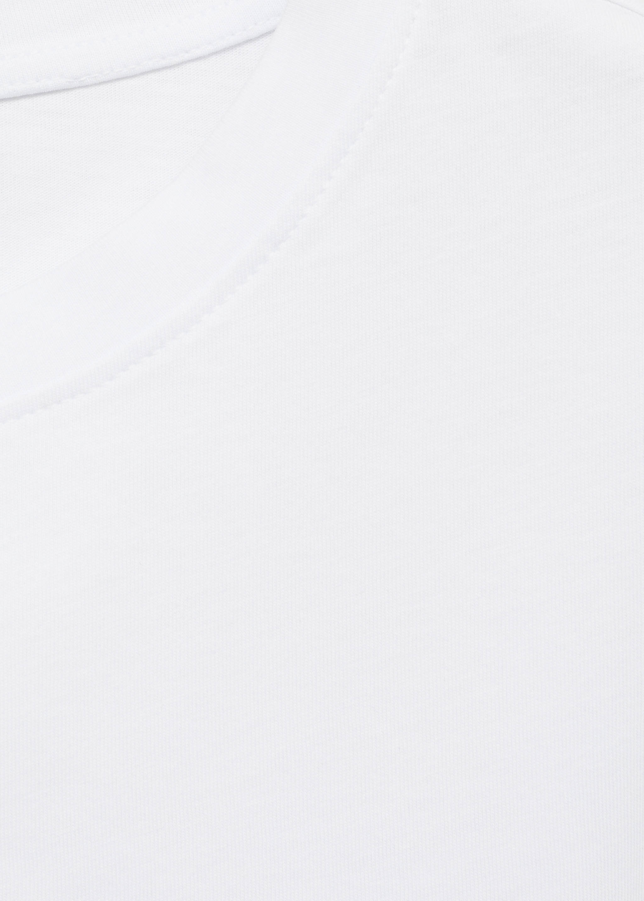 Футболка из хлопка - Деталь изделия 0