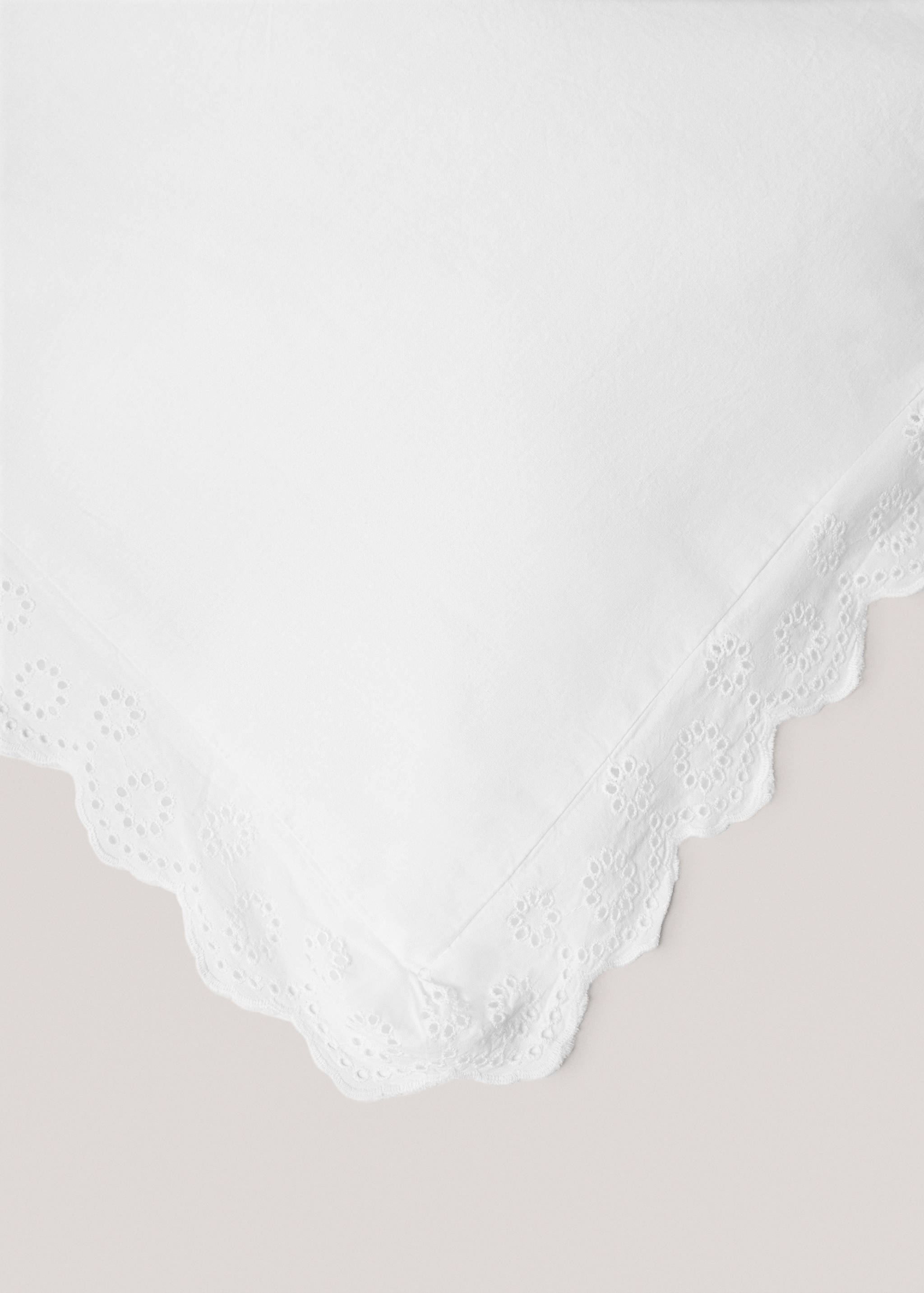 Cotton duvet cover with embroidered flounces for king bed - Details of the article 2