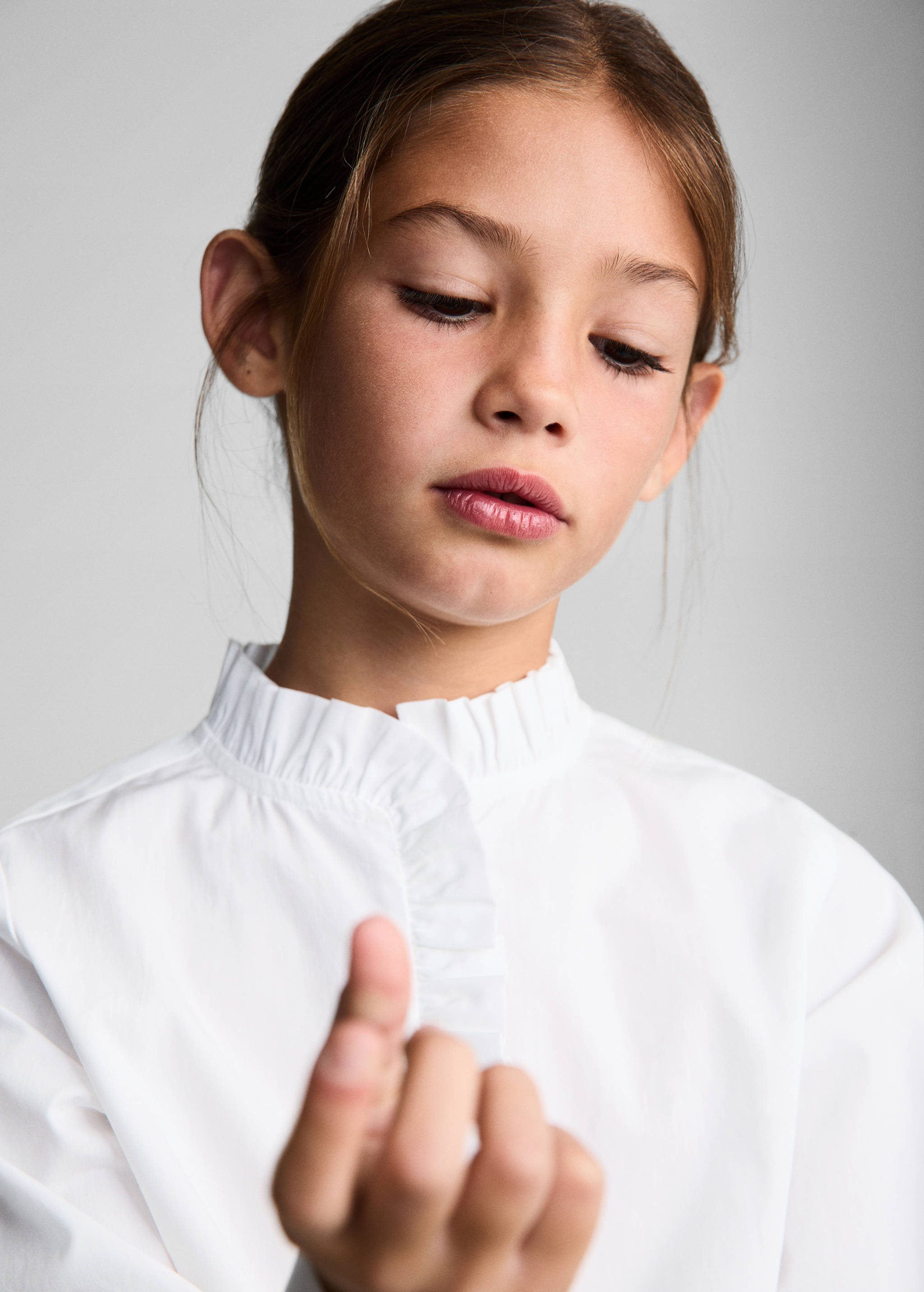 Shirt with ruffle detail - Details of the article 1