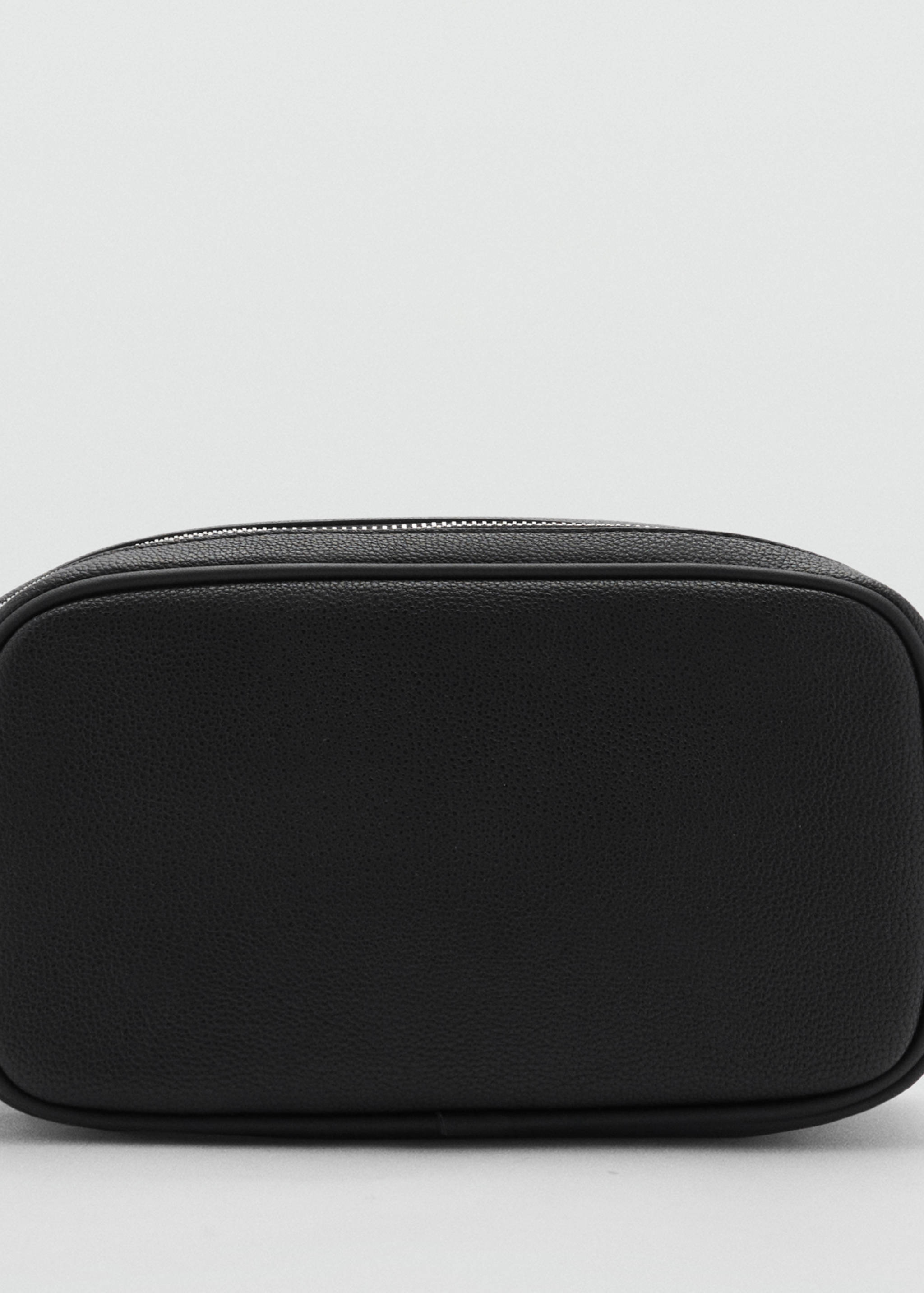 Zipped pebbled cosmetic bag - null