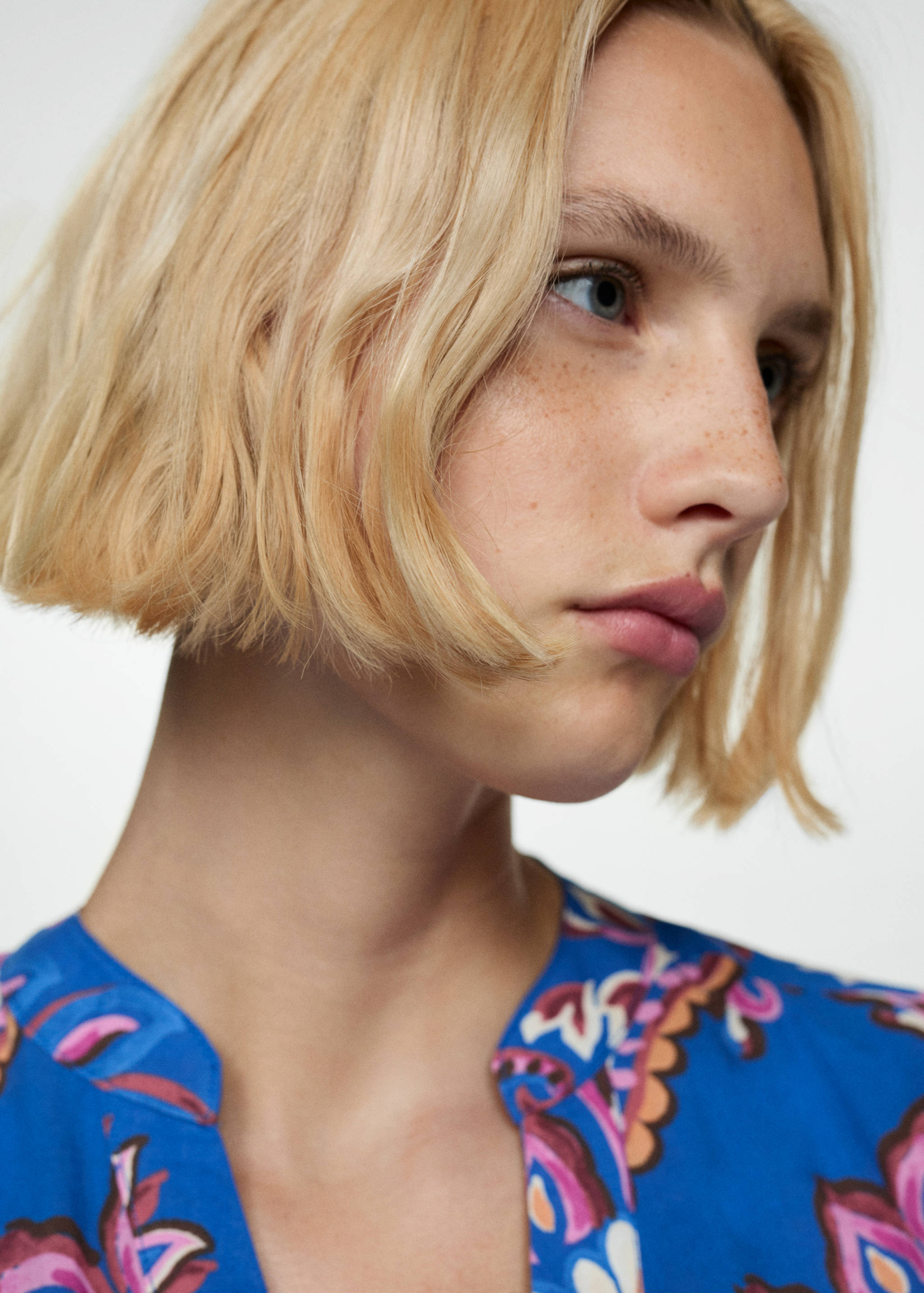 Floral print dress with bow - Details of the article 1