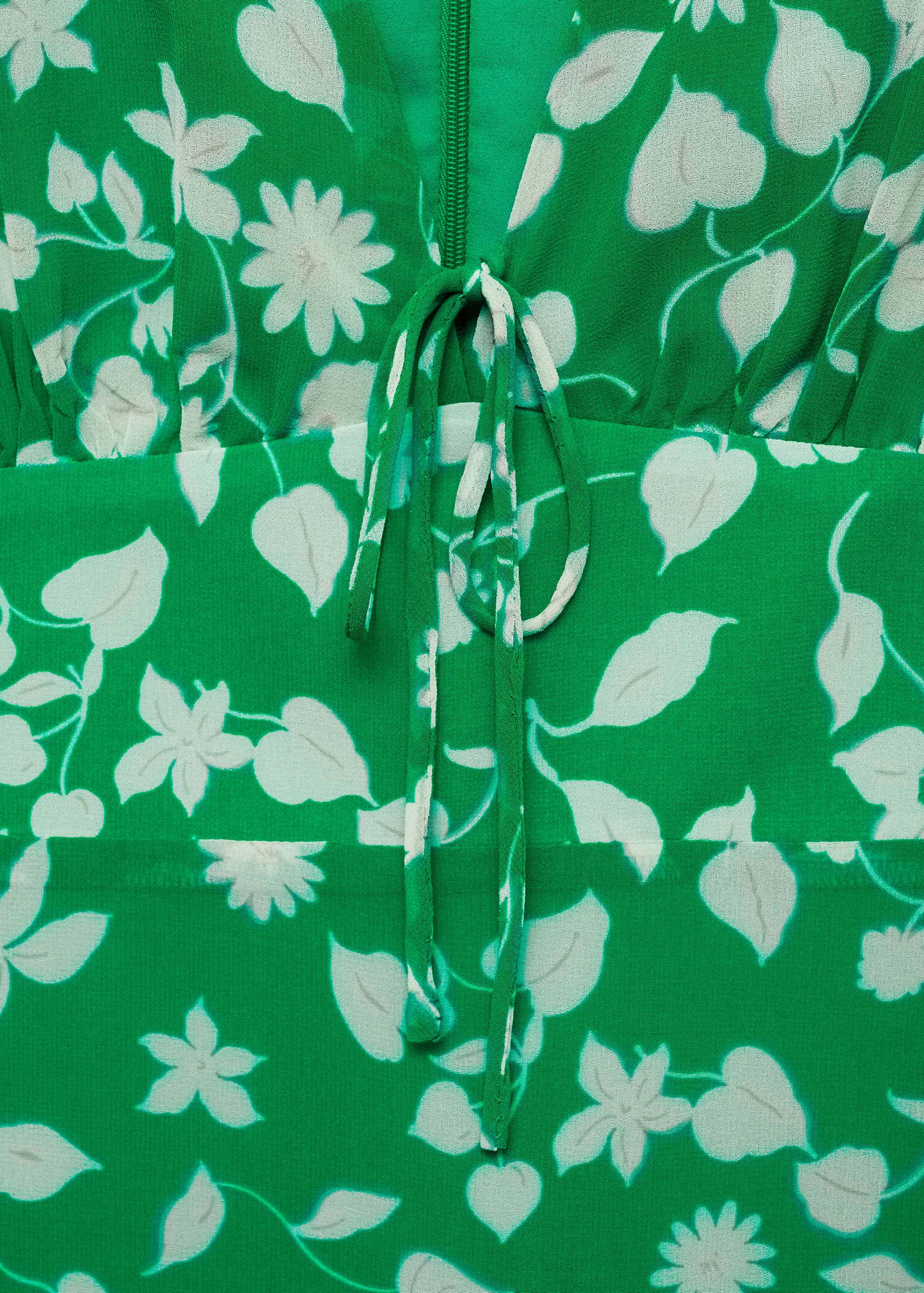 Printed short dress - Details of the article 8