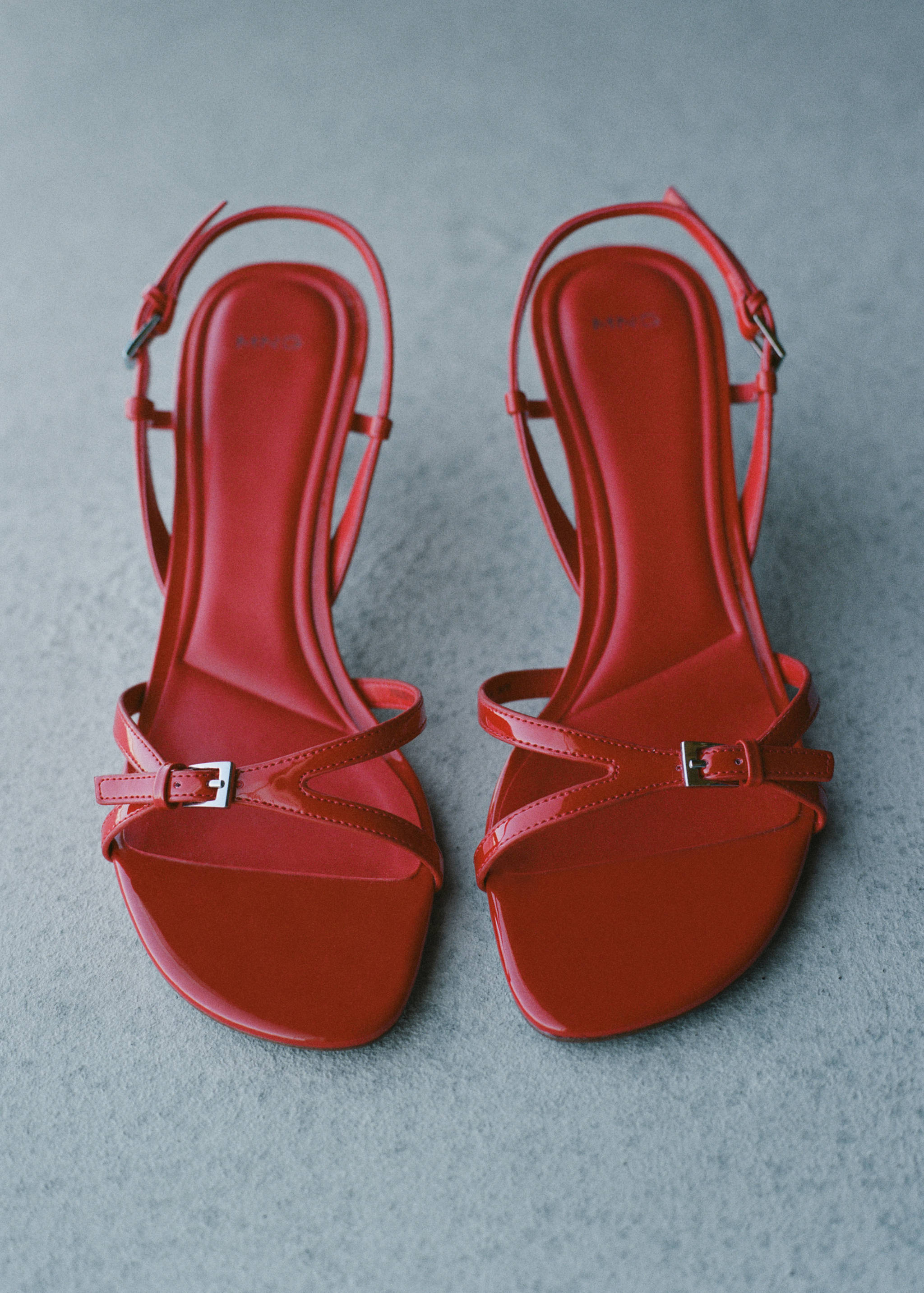 Heeled sandals with strap and buckle - Details of the article 9