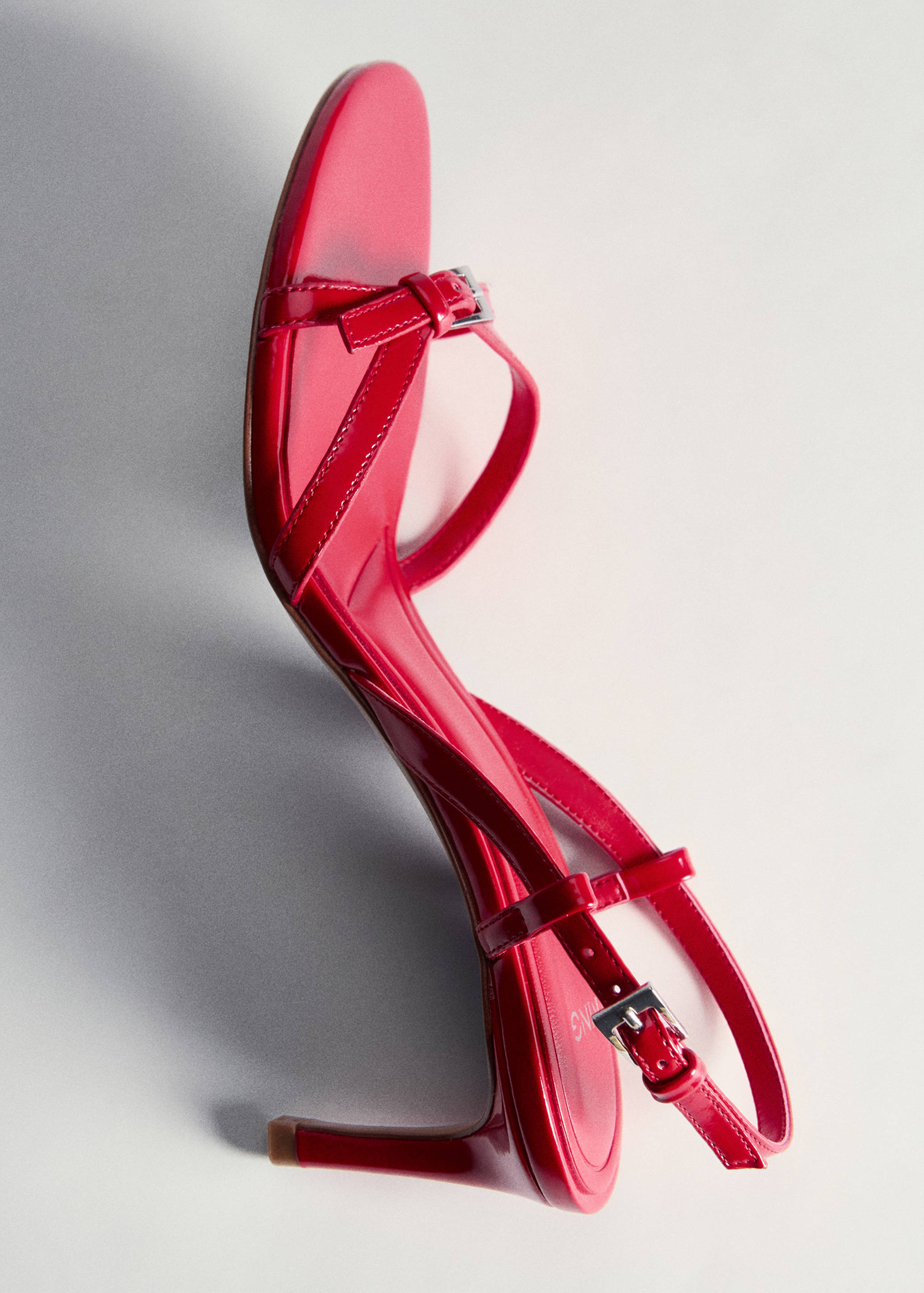 Heeled sandals with strap and buckle - Details of the article 5
