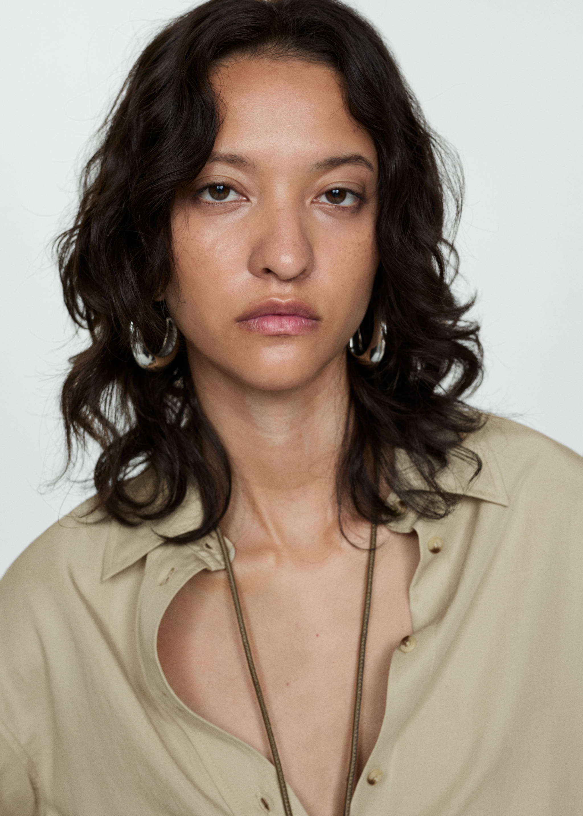 Lyocell shirt with bow - Details of the article 1