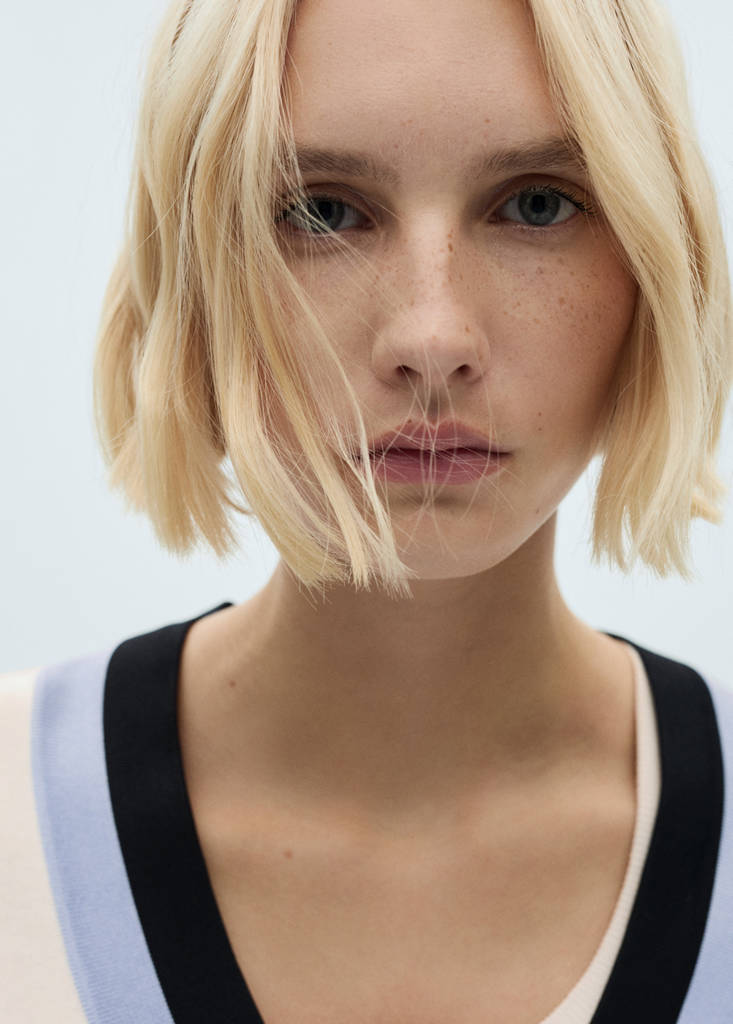 Striped sweater detail — Ecru