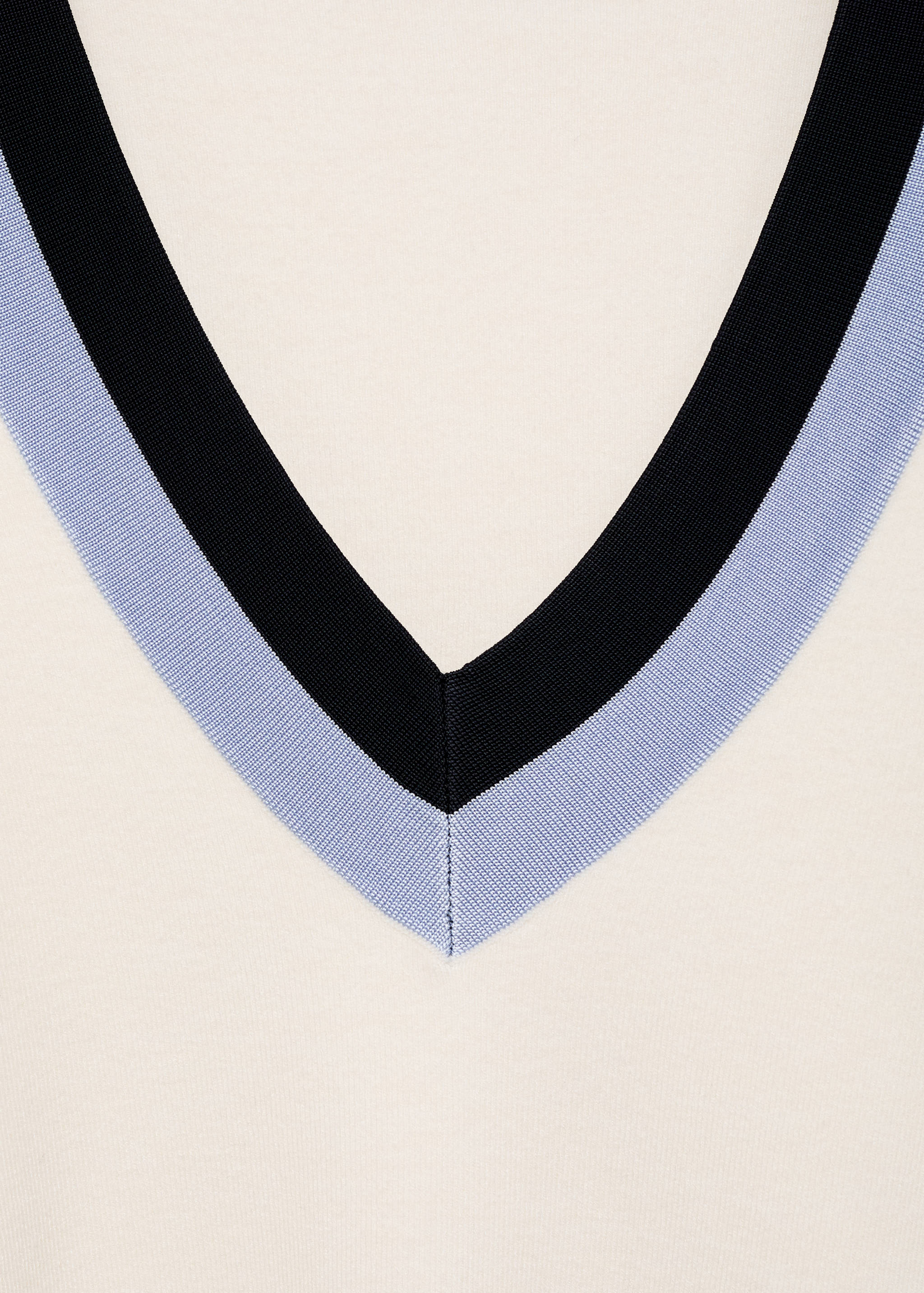 Striped sweater detail - Details of the article 8