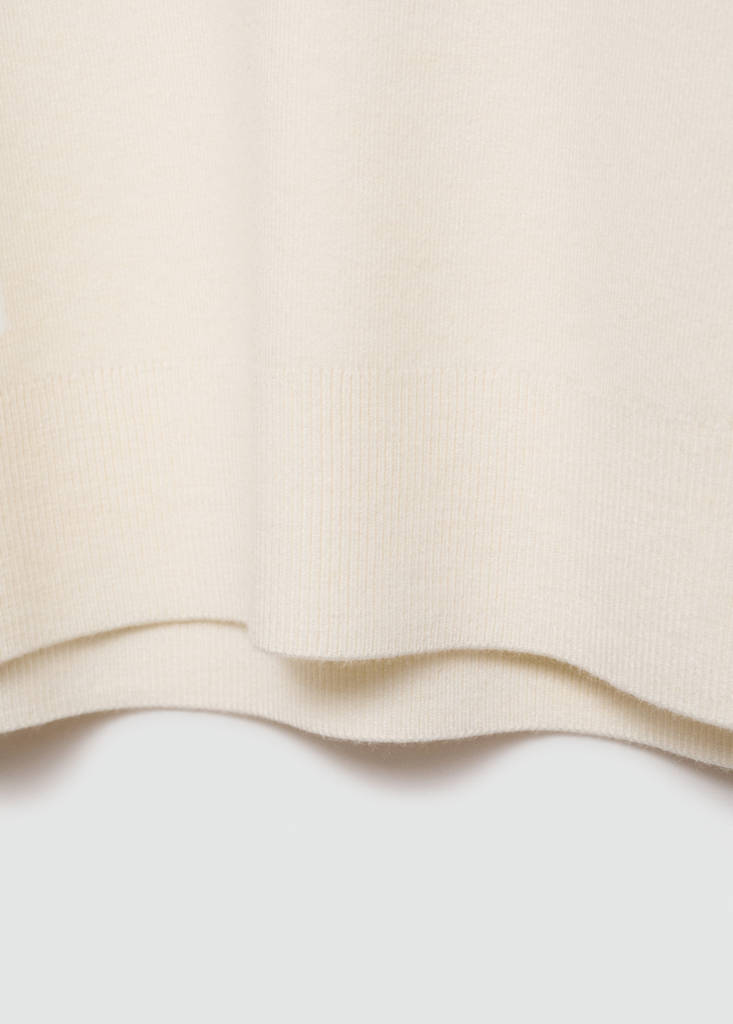Striped sweater detail — Ecru